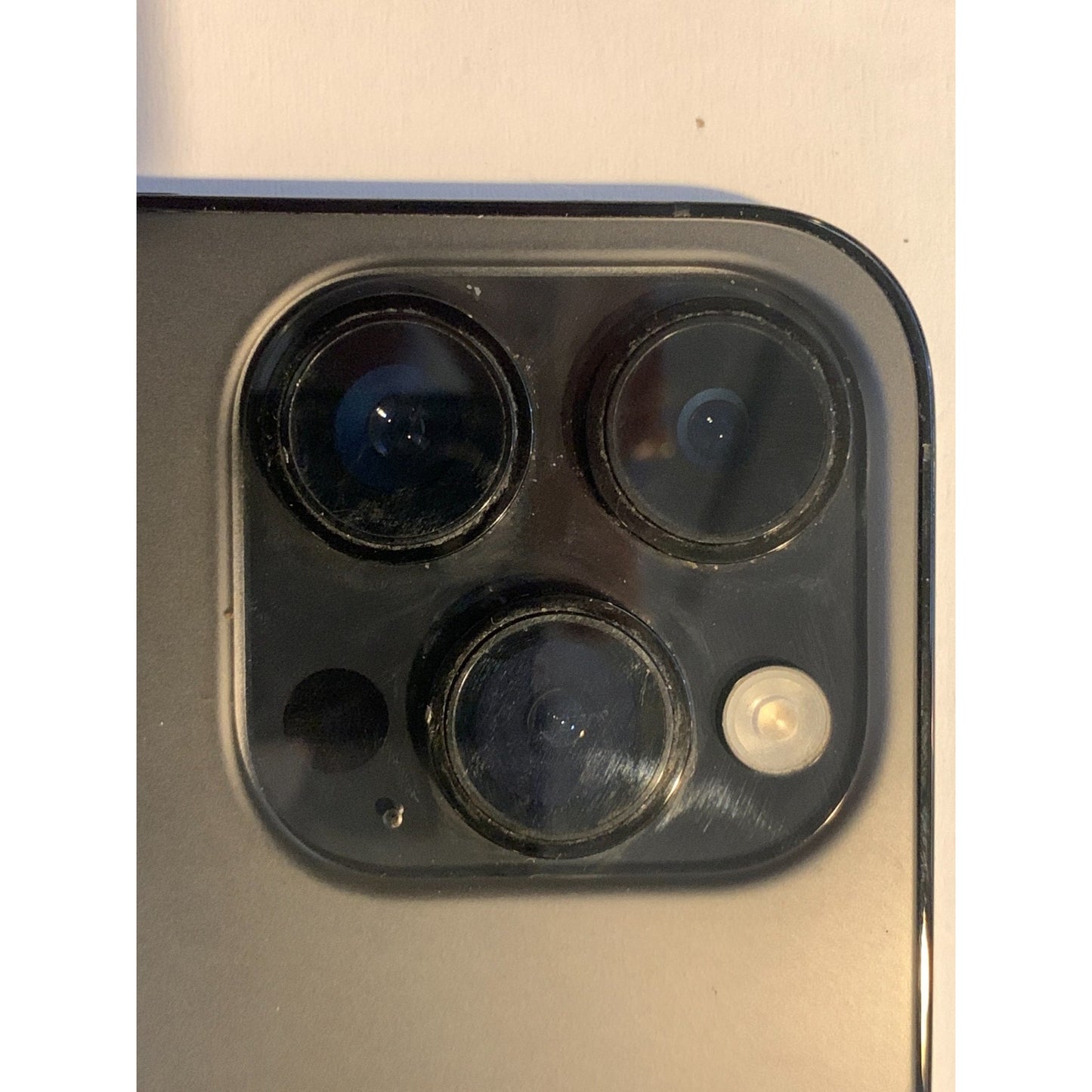 Apple iPhone 14 Pro 128 GB Black * FOR PARTS * Not Working *