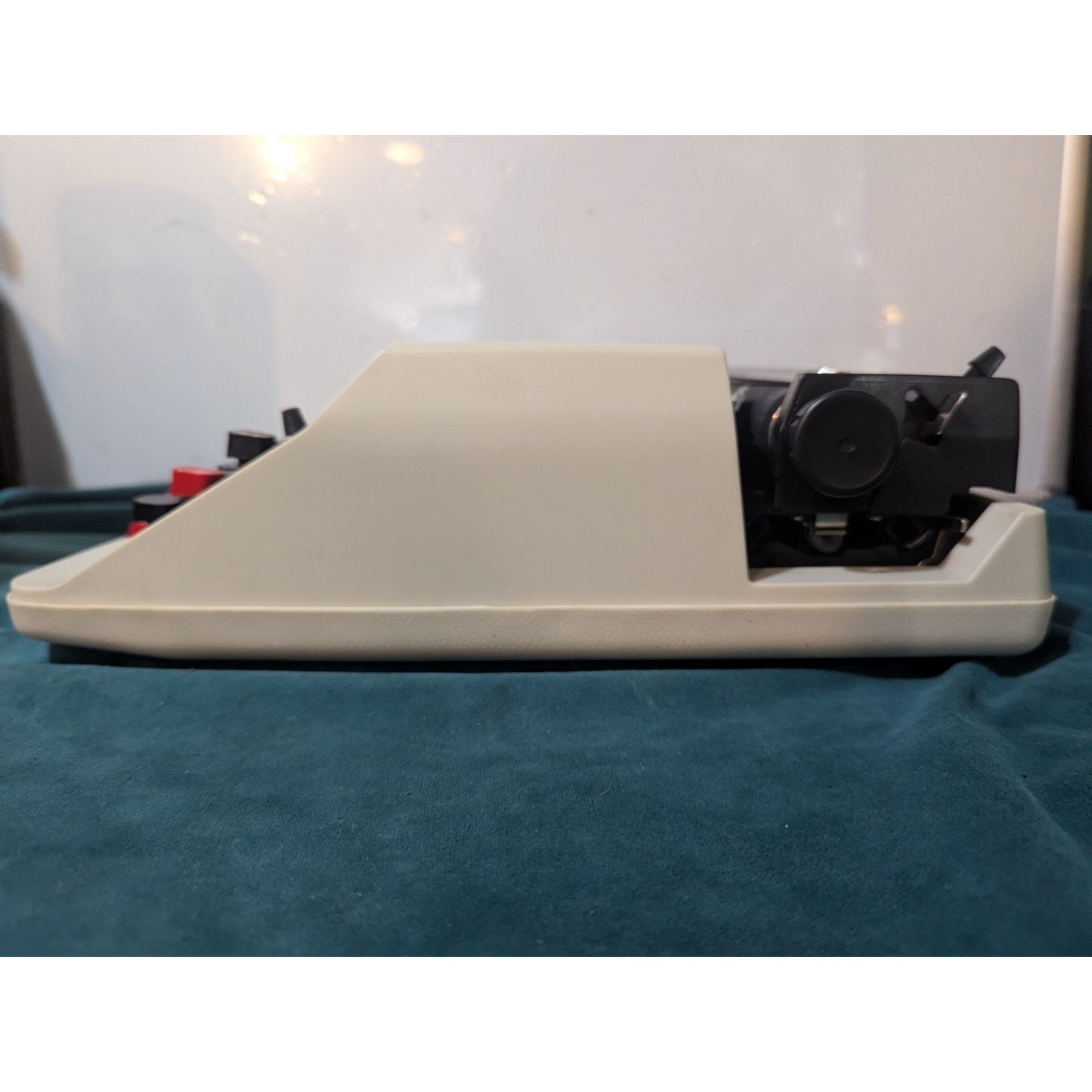 Olivetti MS 25 Premier Plus Typewriter White