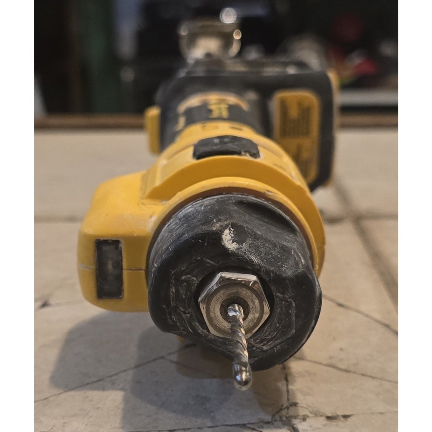 Dewalt DCE555B 20 volt XR Cordless Drywall Cut Out Rotary Tool (tool Only)