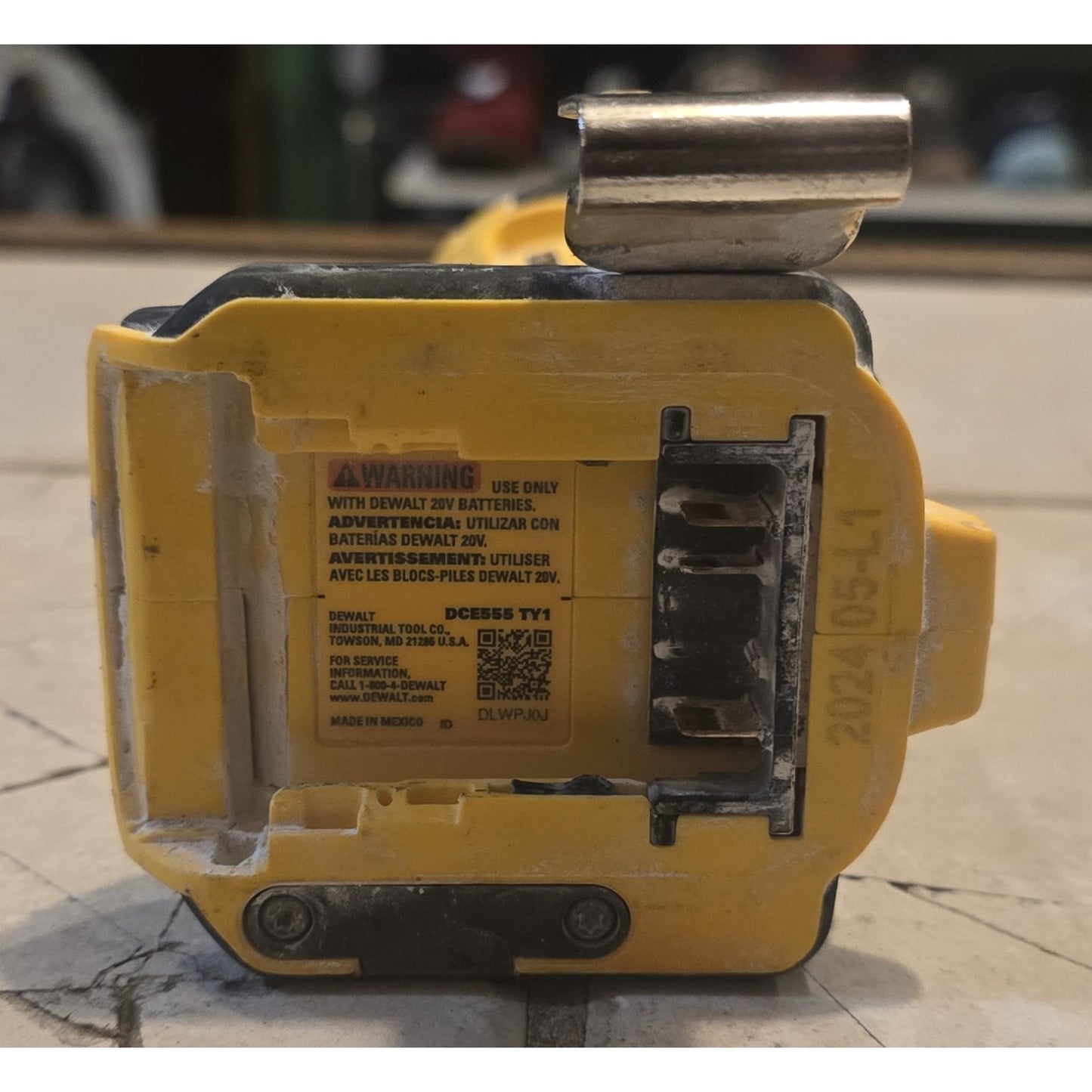 Dewalt DCE555B 20 volt XR Cordless Drywall Cut Out Rotary Tool (tool Only)