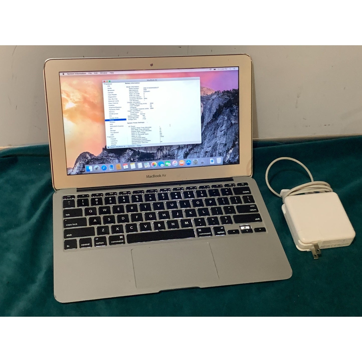 Apple MacBook Air A1465 2015 11" Intel Core i5 1.6GHz 4GB RAM 128GB SSD