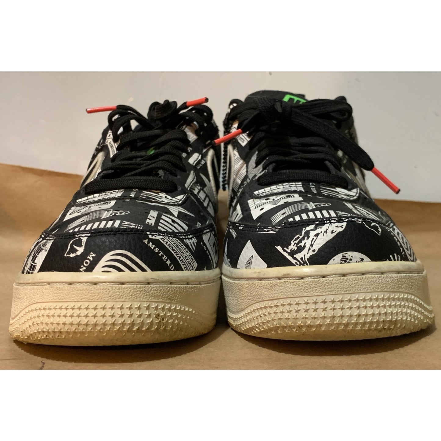 Nike Air Force 1 Worldwide Pack Shoes Mens Size 9 All Over Print