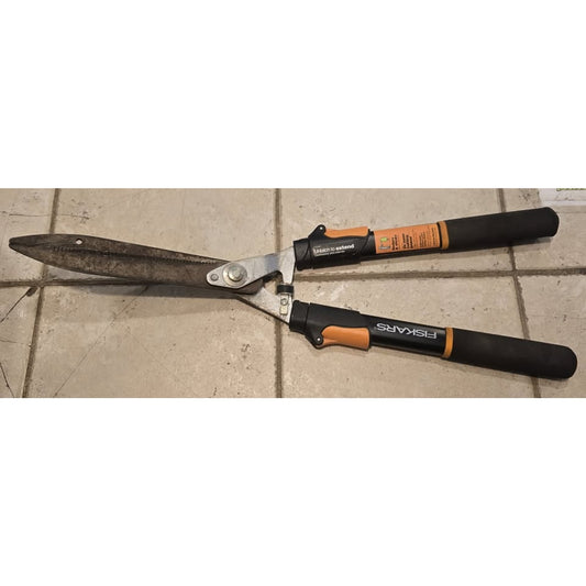 Fiskars Extendable Shears
