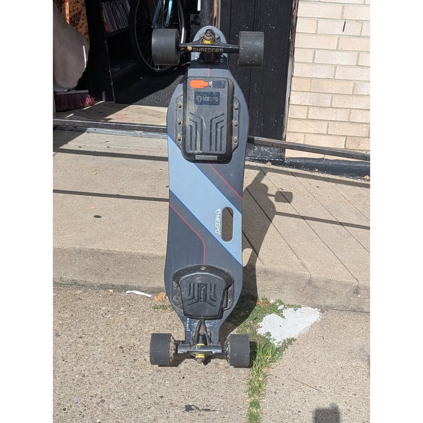 Meepo V3 Standard Electric Skateboard / 28 MPH / 11-Mile / 500W