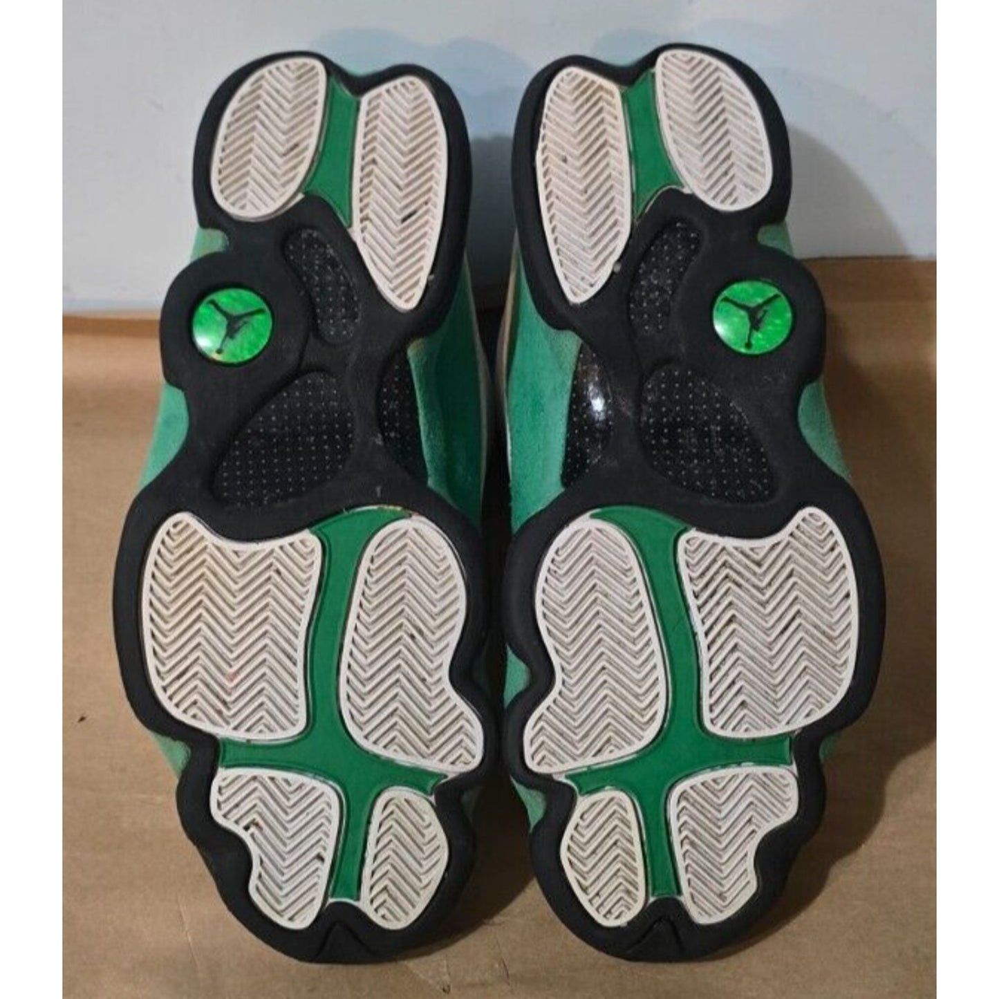 Air Jordan 13 Retro Lucky Green Size 11M DB6537-113 White Black
