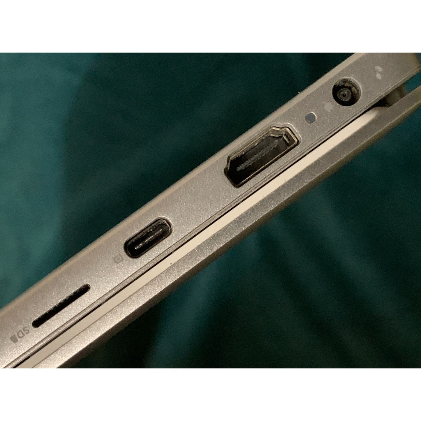Dell Inspiron 5391 – 13.3" FHD – i5-10210U – 8GB RAM – 256GB SSD – Silver