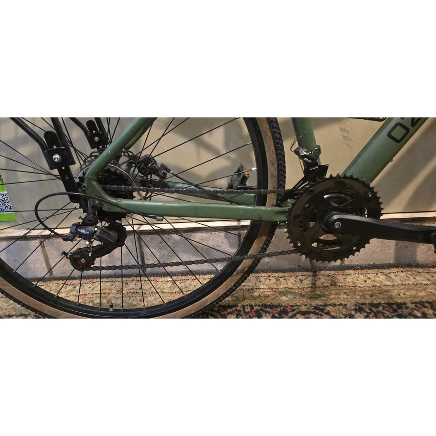 Ozark Trail G.1 Explorer Gravel Bike / 700Cm Wheels / 19.5" Frame / 14-Speed /