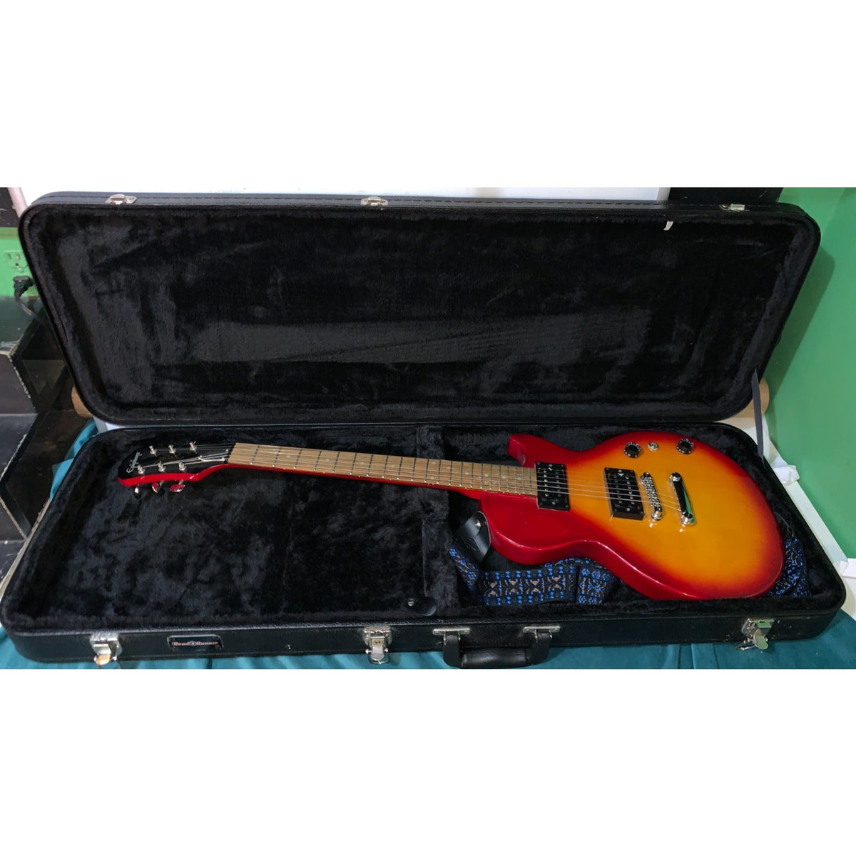 Epiphone Les Paul Special II Solid Body Electric Guitar 6-String Sunburst