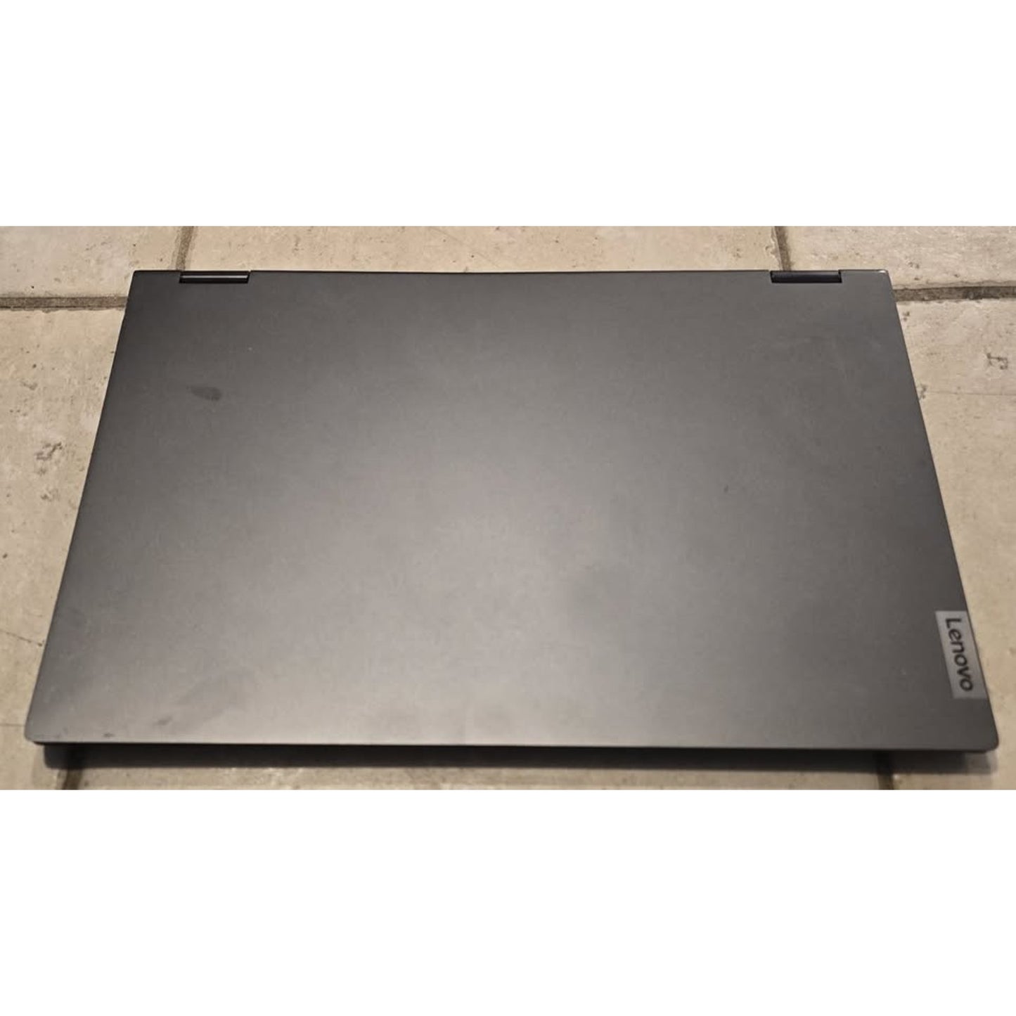 Lenovo Ideapad Flex 5 Laptop / Intel Core I5-1135G7 / 256SSD / 8GB Ram / (CRACKED)