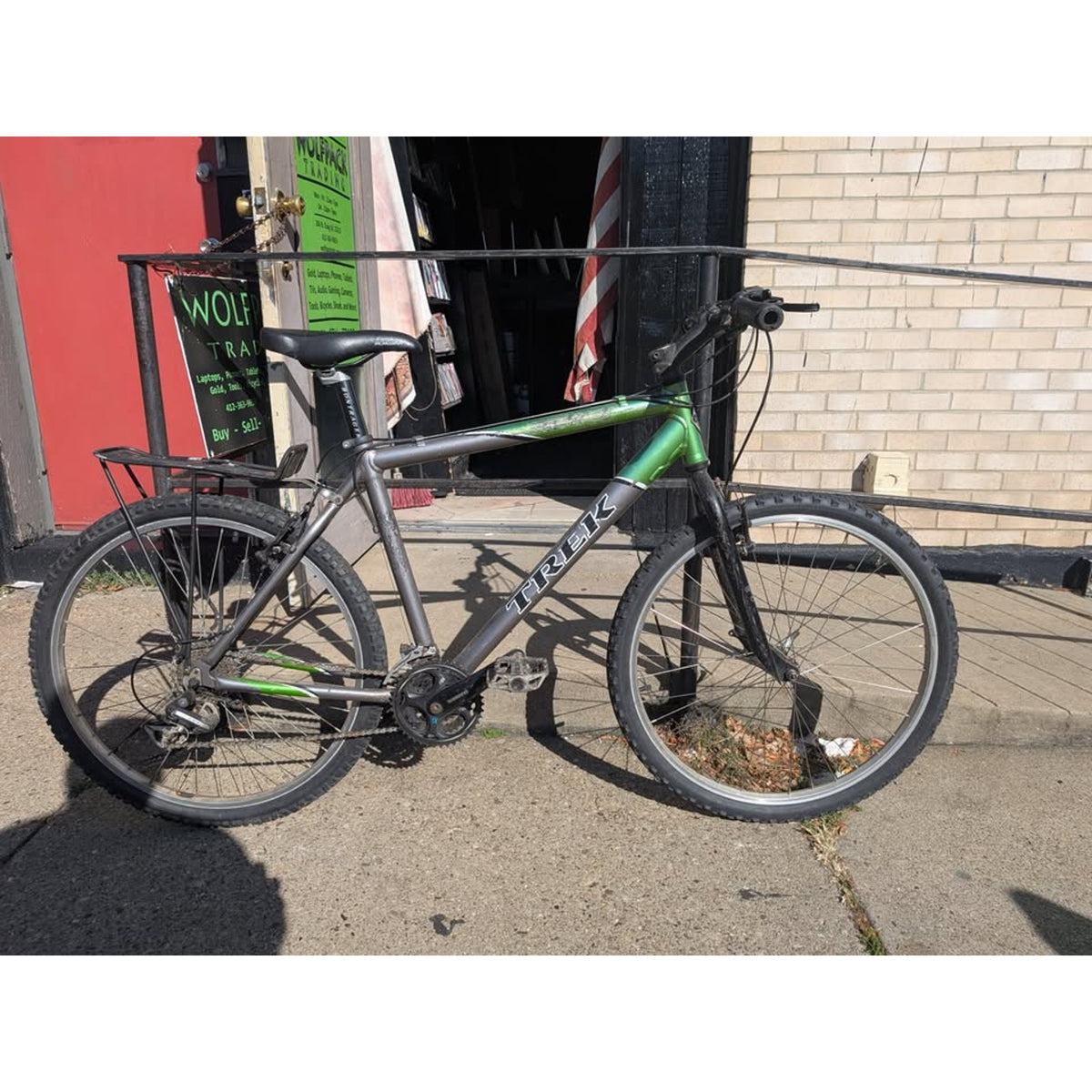 Trek 3700 Bike / 19.5 Frame / 26" Wheels / 24 Speed