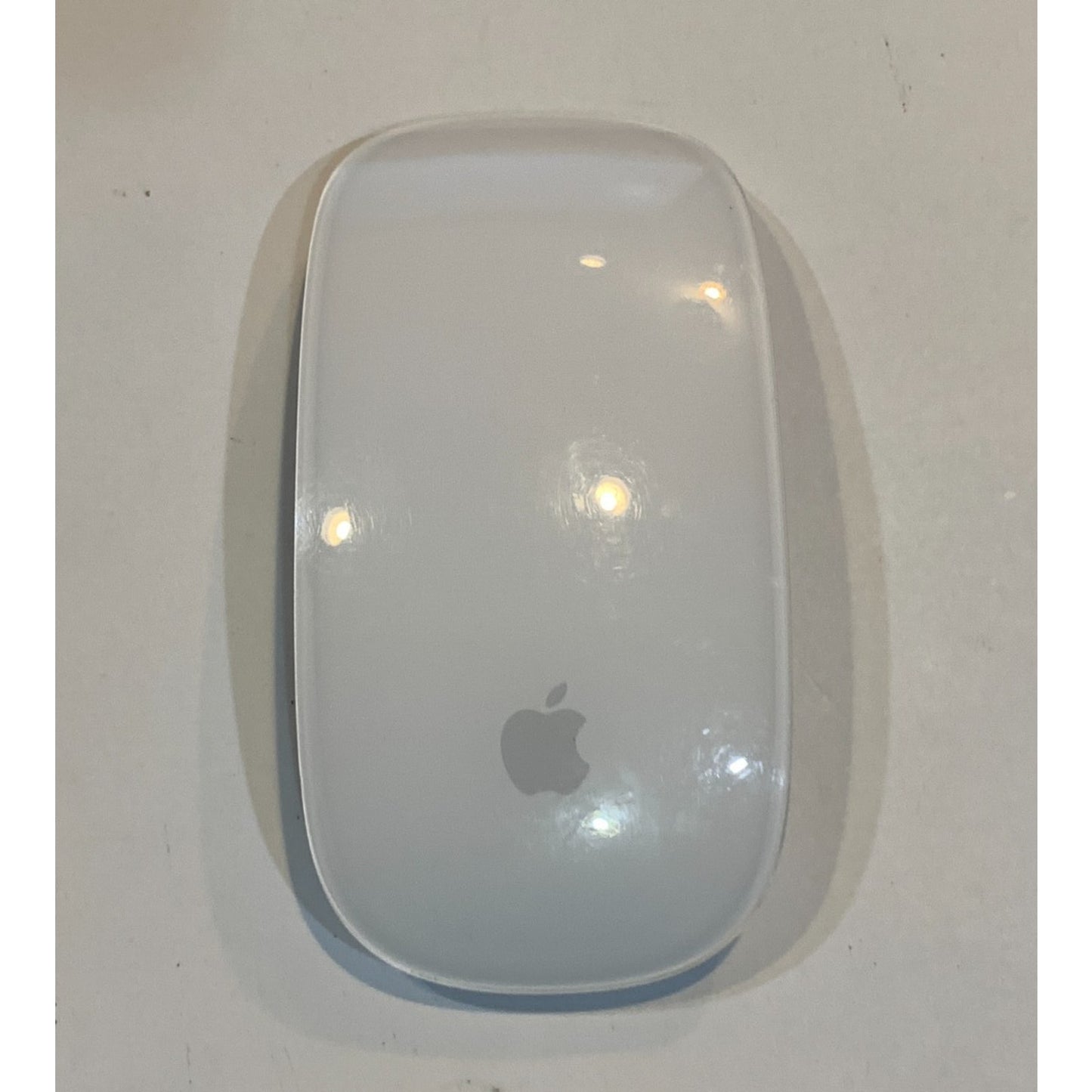 Apple A1657 Magic Mouse 2 Bluetooth Wireless Rechargeable White & Silver