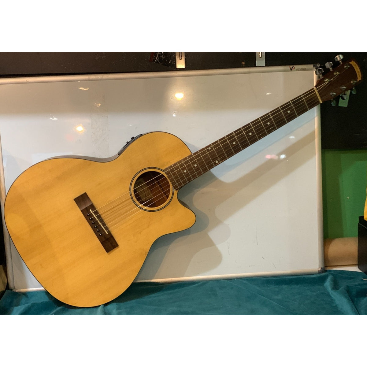 Morgan Monroe M-5n ce Accoustic Electric