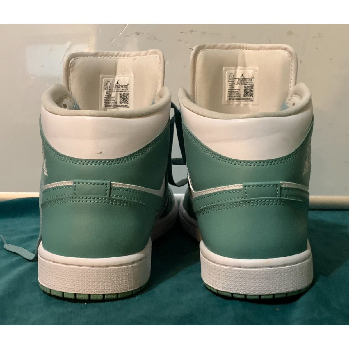 Nike Air Jordan 1 Mid White Cannon BQ6472-138 Women's Size 11.5