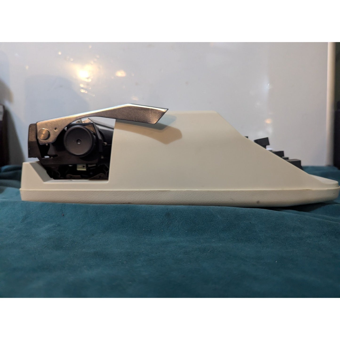 Olivetti MS 25 Premier Plus Typewriter White