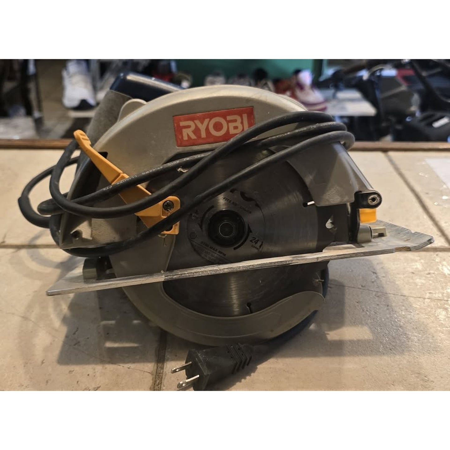 Ryobi 7 1/4" Circular Saw / CSB131 /