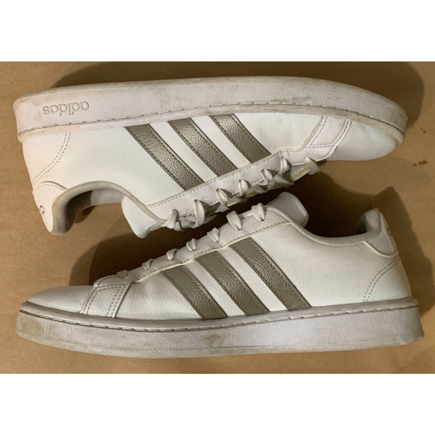 Adidas Superstar Sneakers Women 11 Metallic Cloudfoam White 28Y001