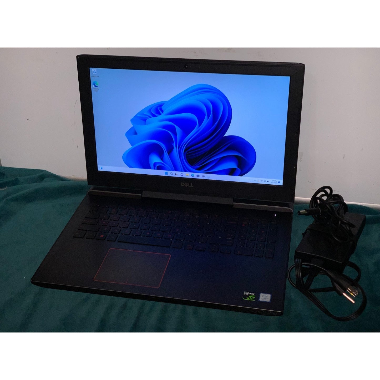 Dell G5 15-5587 15.6" i7-8750H 2.2GHz 128GB SSD 1TB HDD 8GB DDR4 Laptop