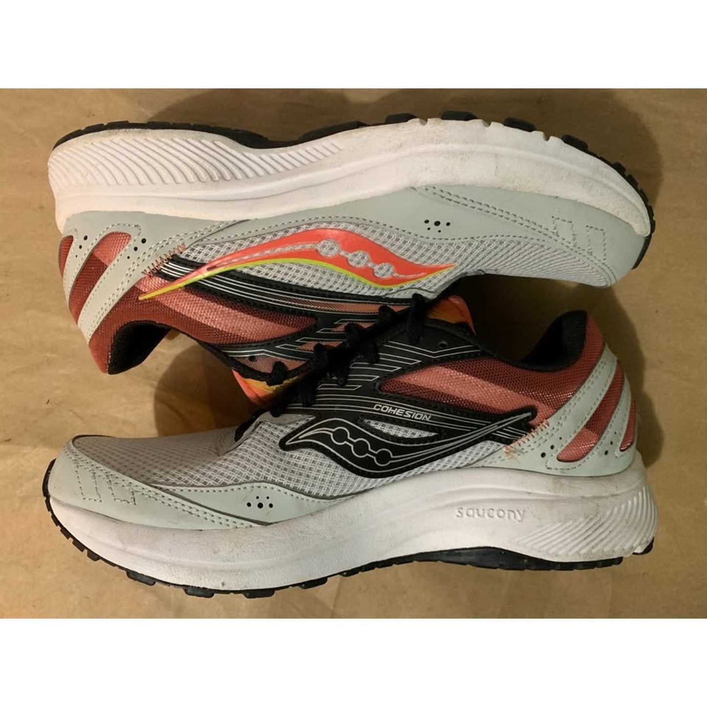 Saucony Womens Cohesion 15 S10701-16 Gray Running Shoes Sneakers Size 9