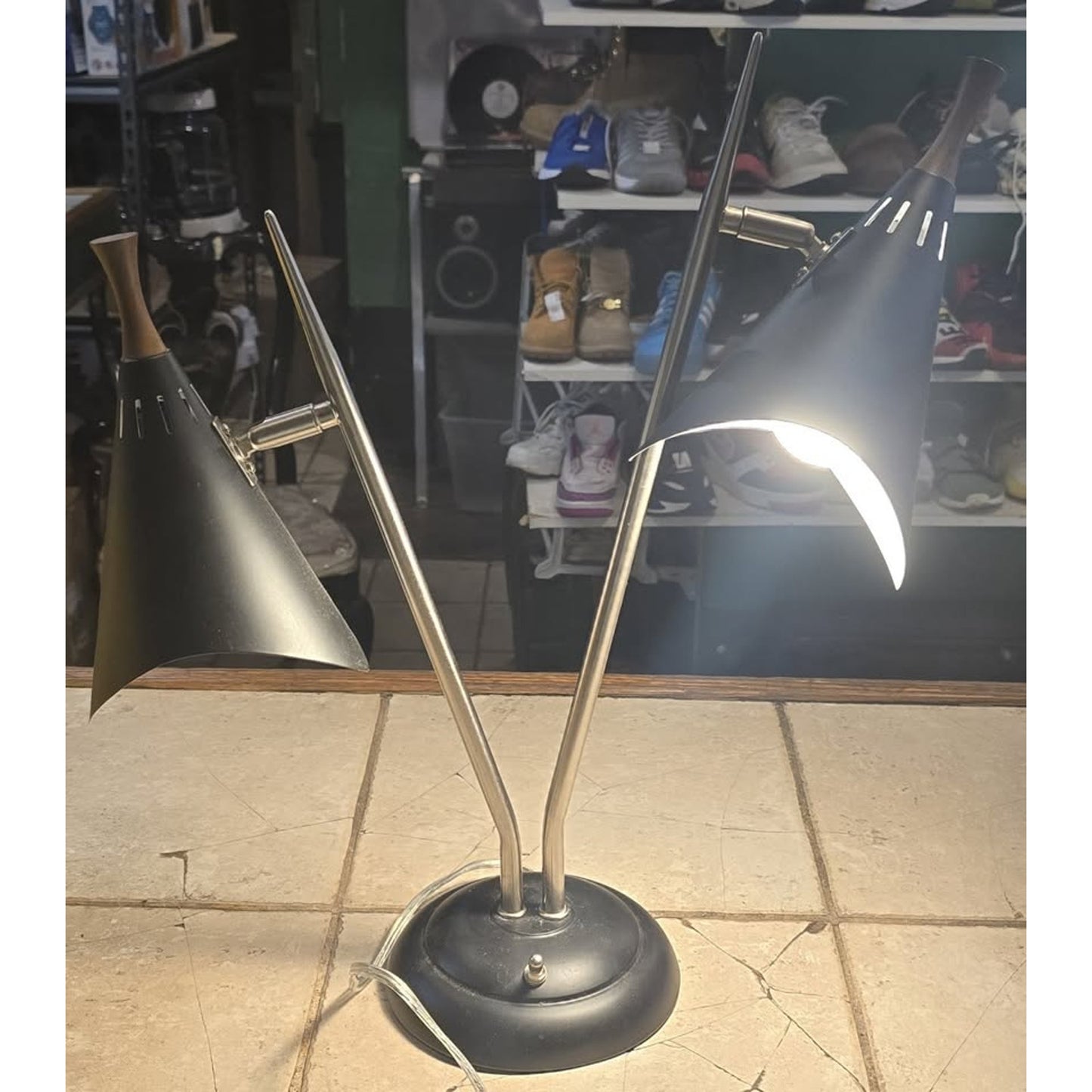 2-Bulb Desk Lamp