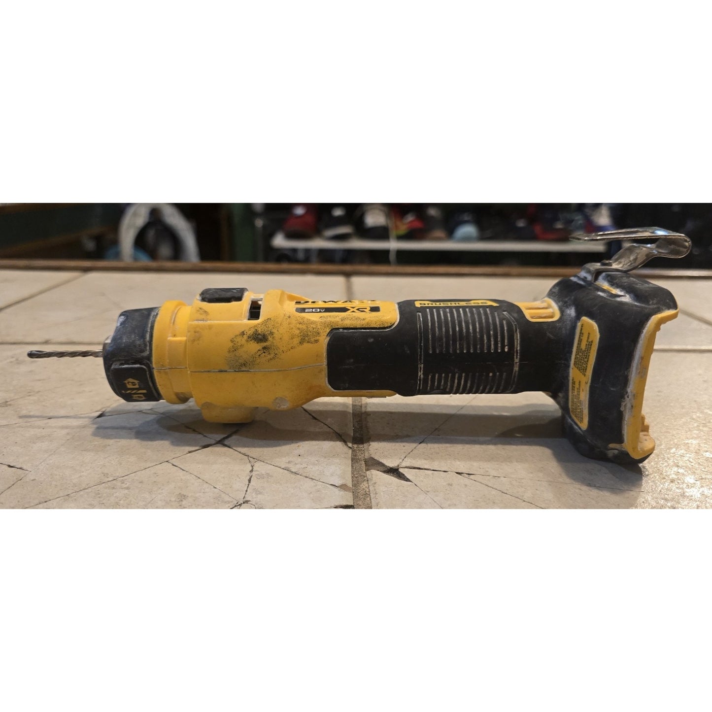 Dewalt DCE555B 20 volt XR Cordless Drywall Cut Out Rotary Tool (tool Only)