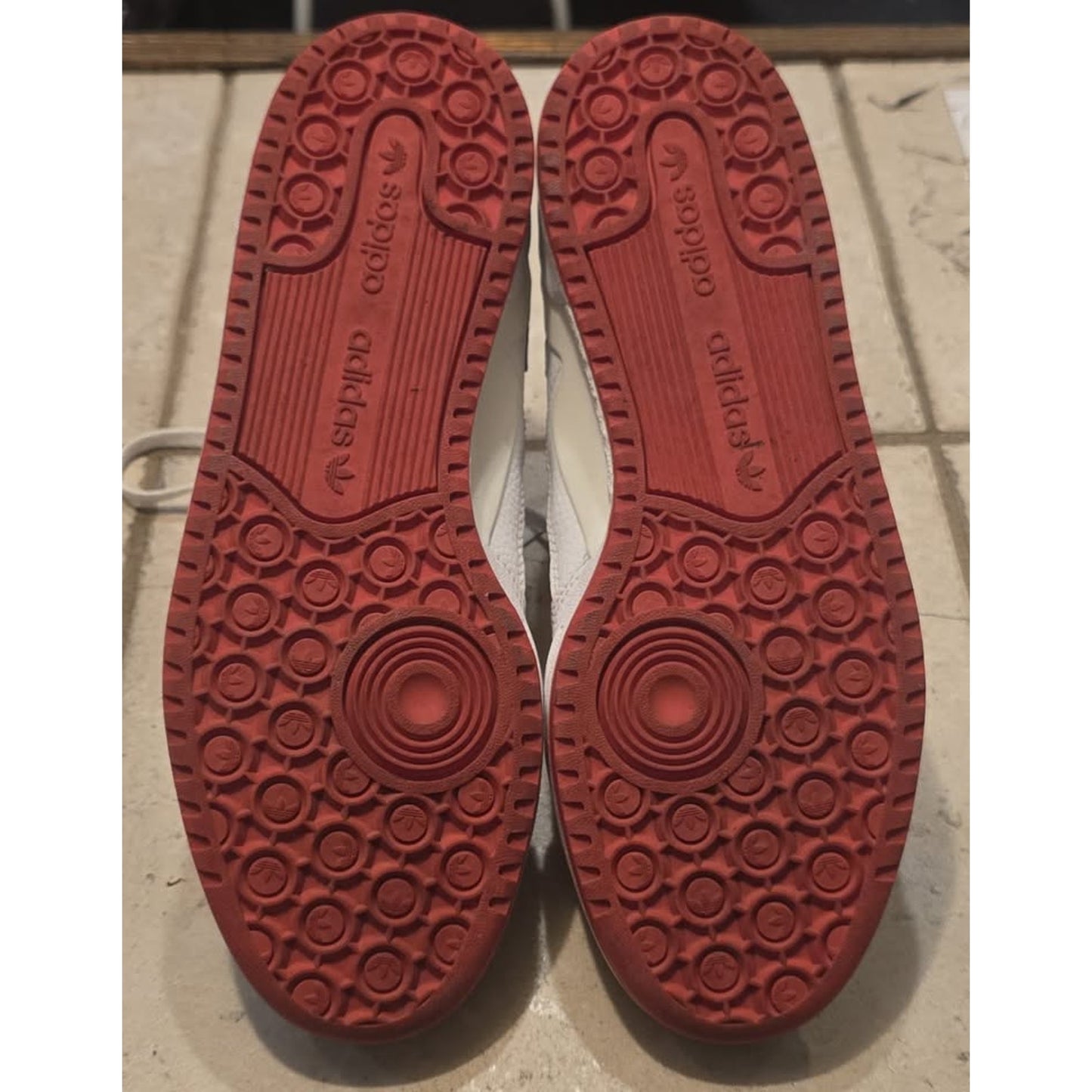 Adidas White w/ Red Stripes High Top / 11M / EVH 791004 /