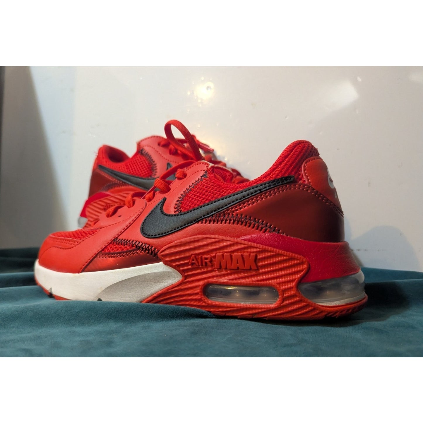 Nike Air Max Excee Chili Red Black White