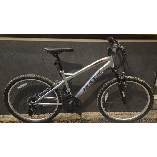 Huffy Highland Mountain Bike / 24" Wheels / 15" (S) Frame / 18-speed /