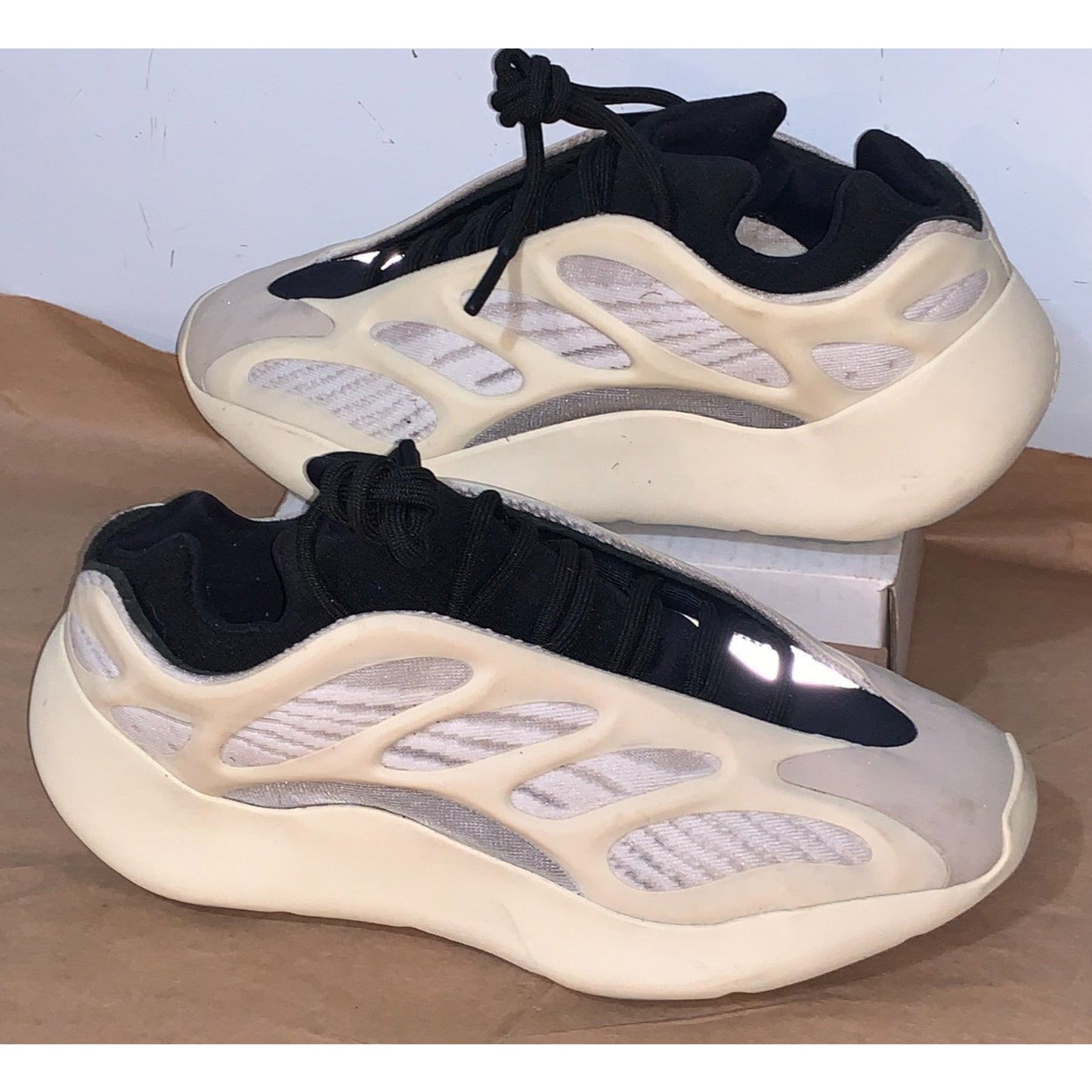 adidas Yeezy 700 V3 Azael Men's Size 7.5