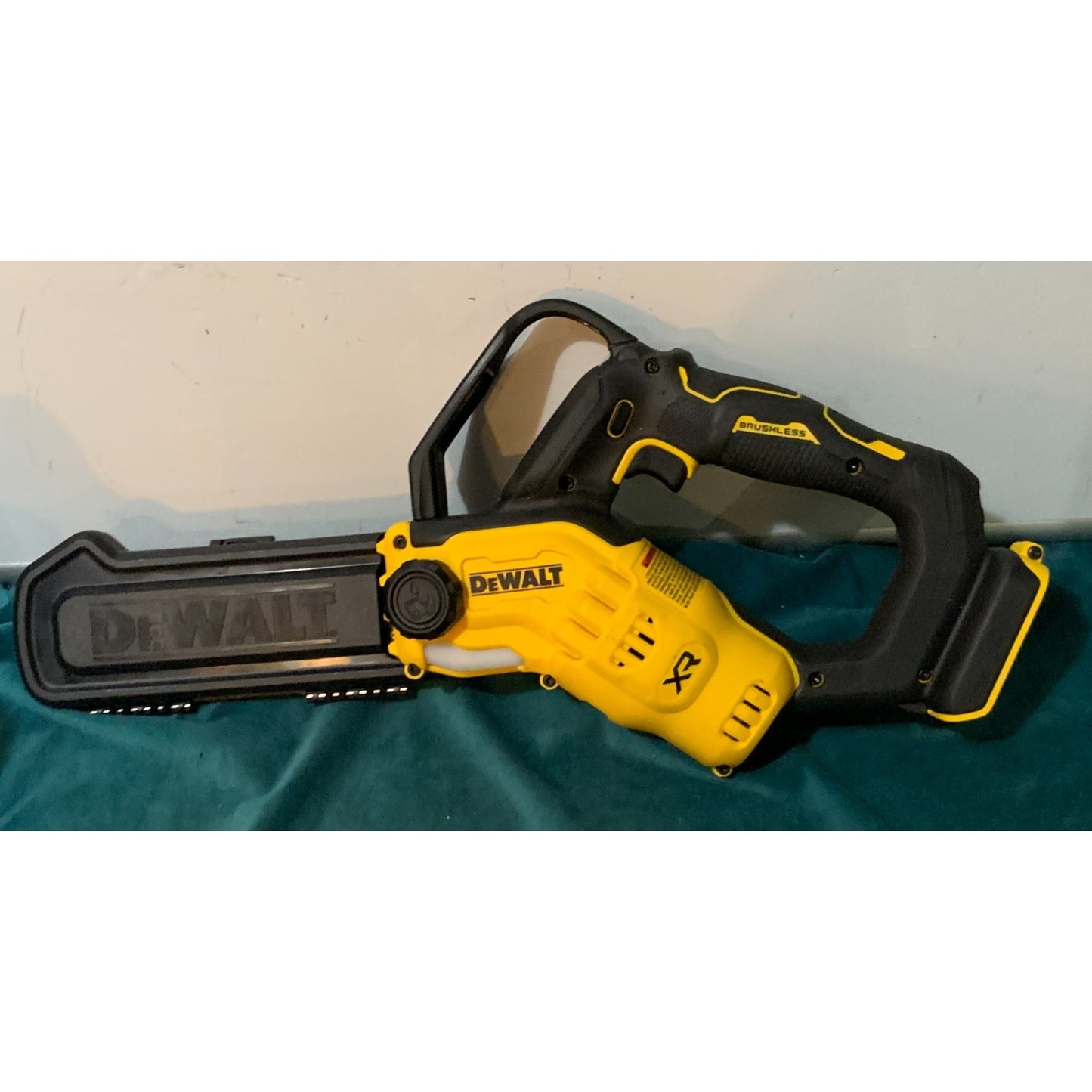 Dewalt Max 8" 20V Pruning Electric Cordless Chainsaw DCCS623B *Tool Only*