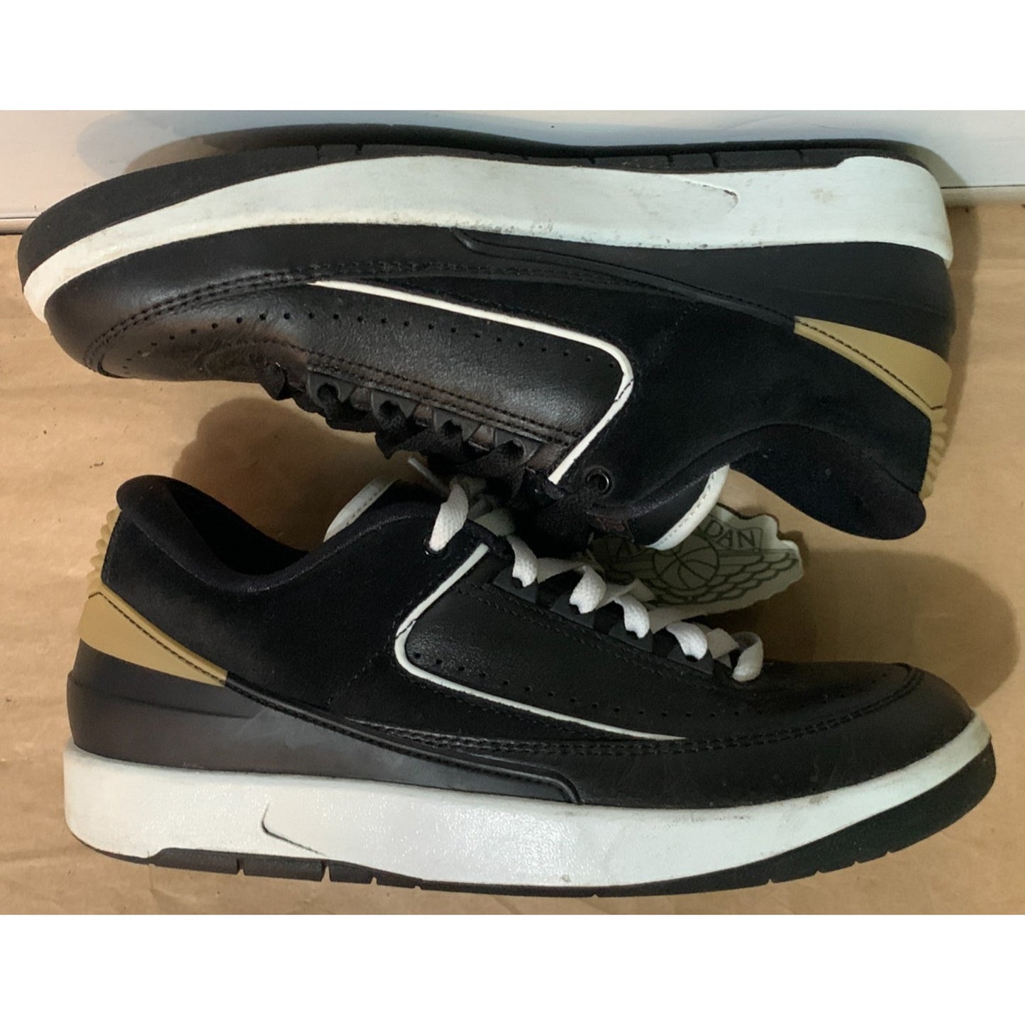 Nike Air Jordan 2 Retro Low Black And Gold Basketball Shoes - Women’s Size 9