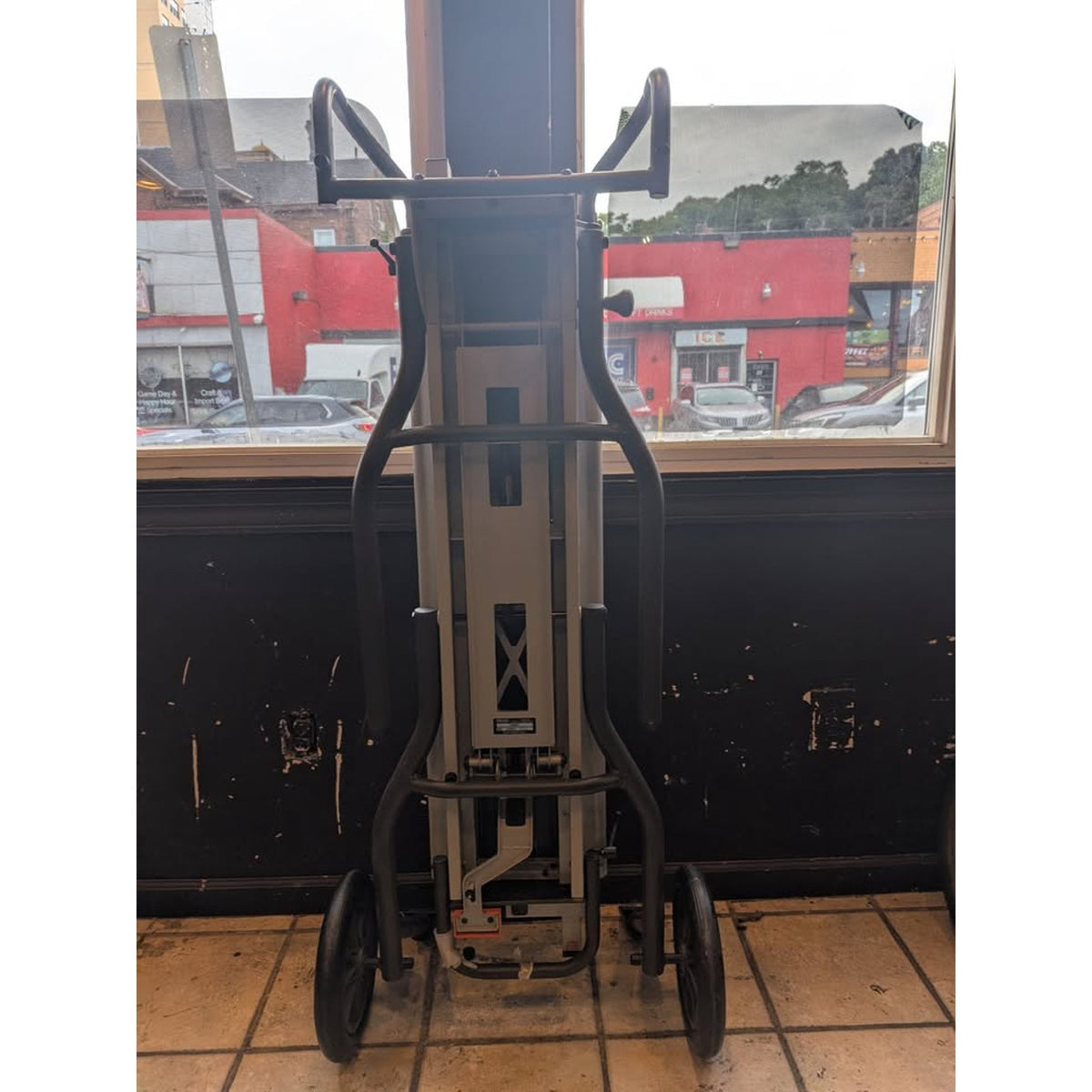RIGID Heavy Duty Foldable Mobile Miter Saw Stand / AC9944
