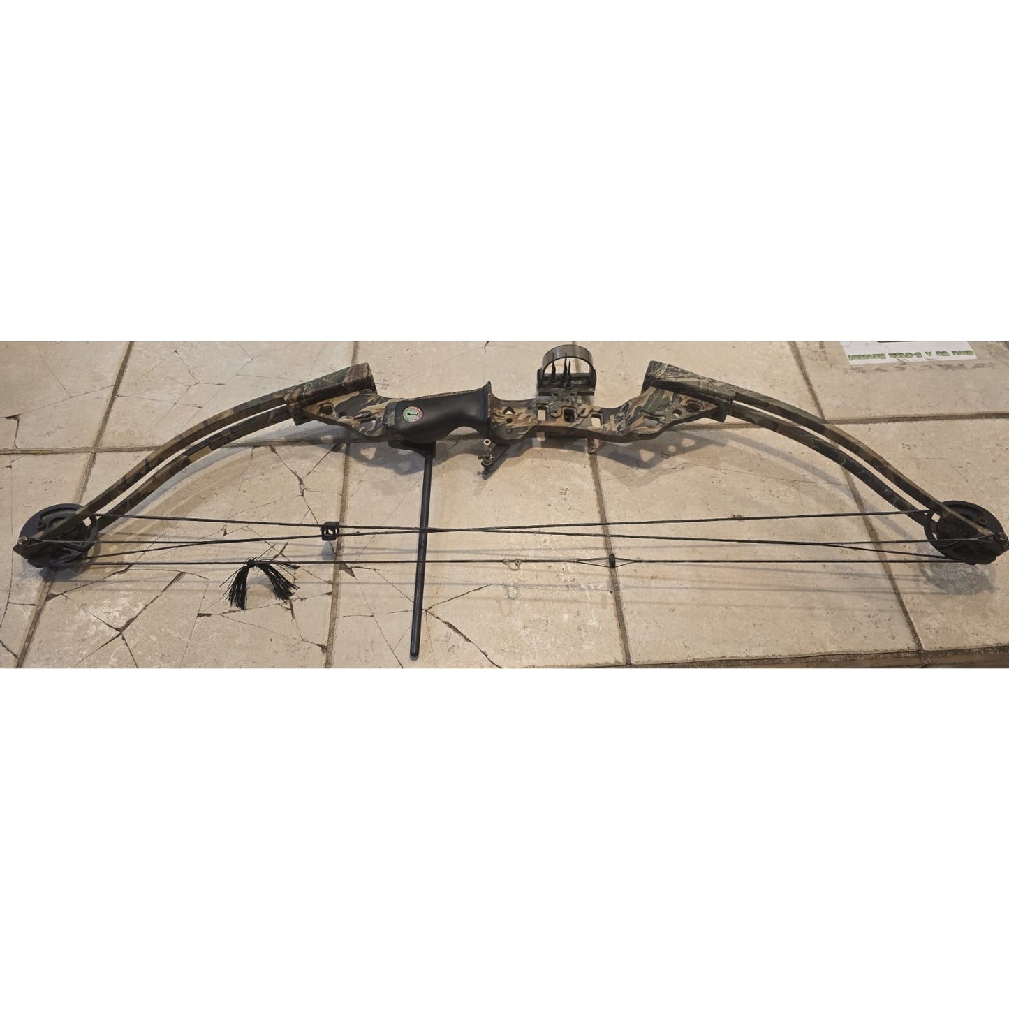 Vintage Golden Eagle Compound Bow Falcon Draw Weight 50-70lbs with Case