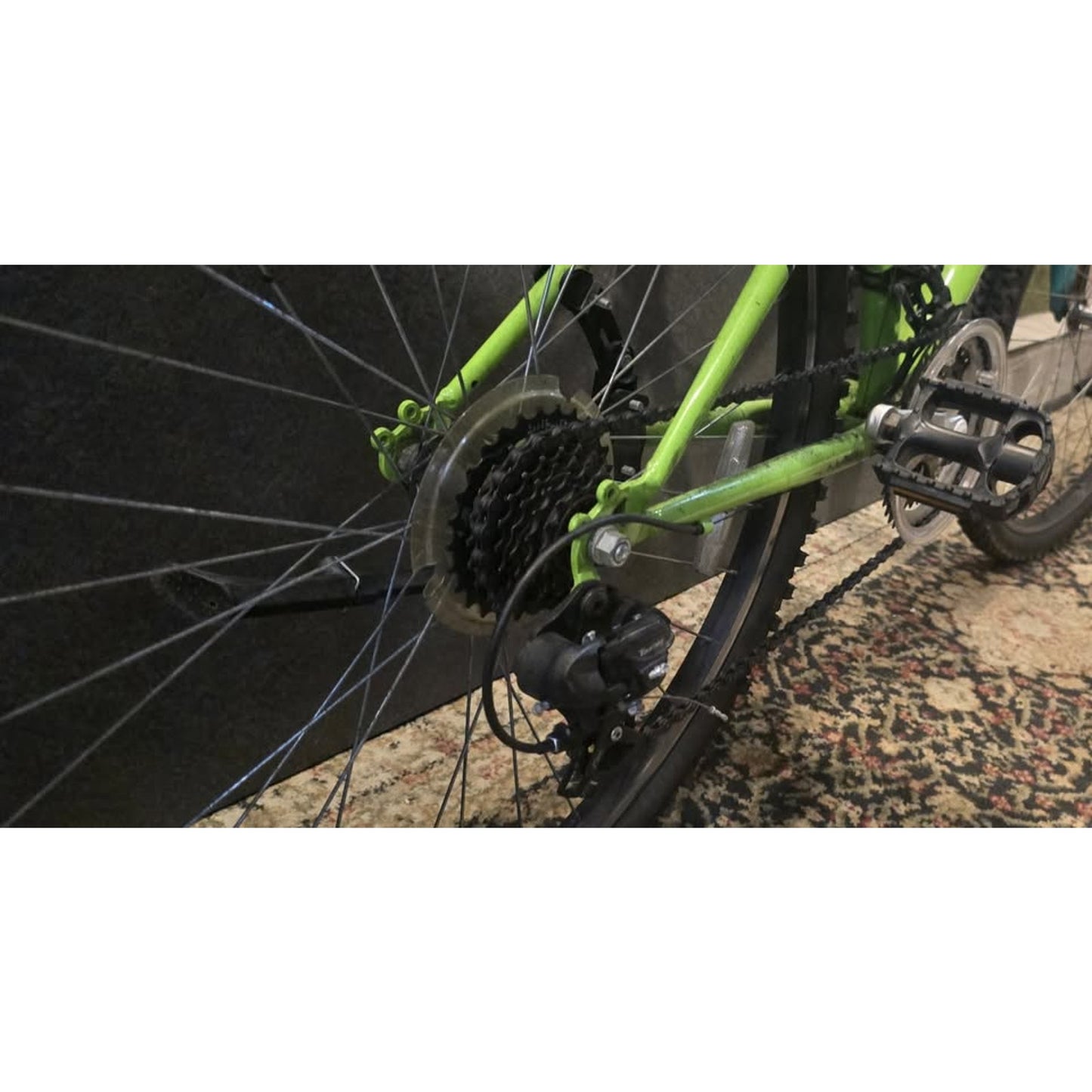 Nishiki Pueblo Mountain Bike / 26" Wheels / 15" Frame / 21-Speed /