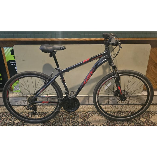 Schwinn Connection Hybrid Bike / 700Cm Wheels /  18.5" Frame / 21-Speed /