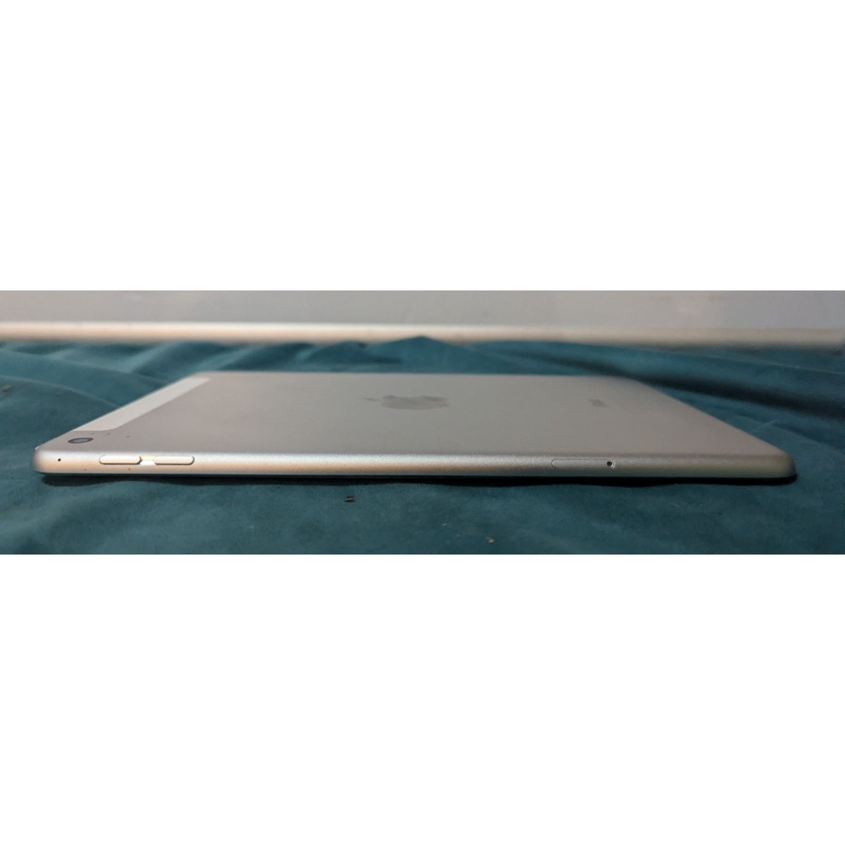 Apple iPad Mini 4 A1550 16GB Wi-Fi + Cellular