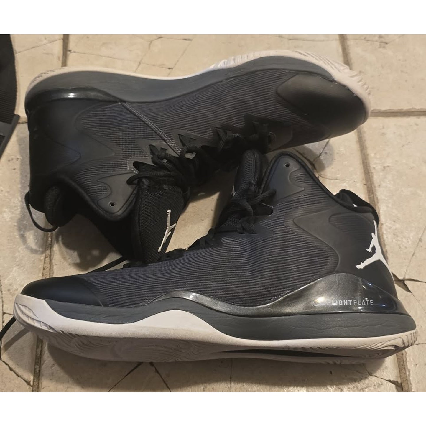 Nike Air Jordan Suber Fly 3 / 11M / 684933-002 /