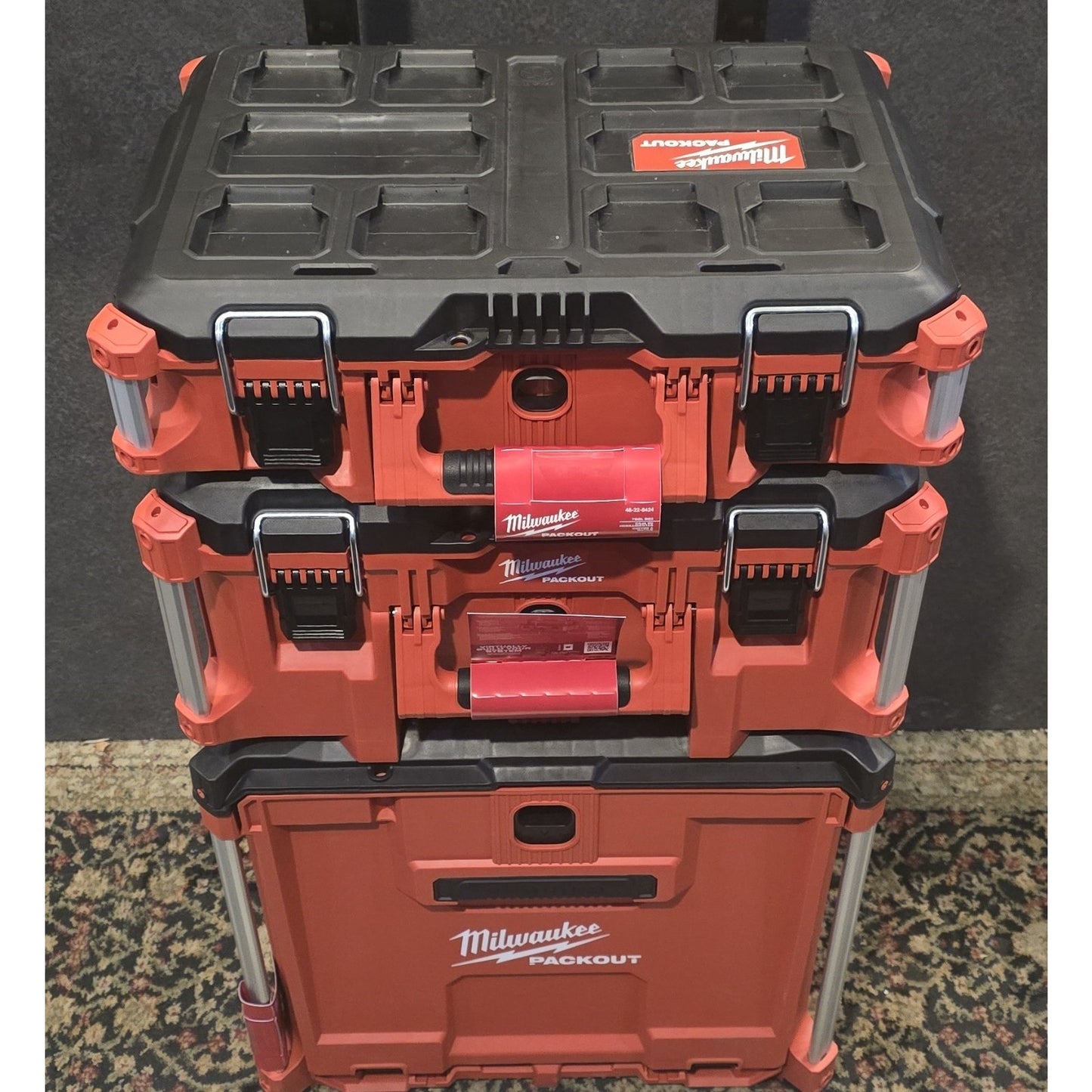 Milwaukee PACKOUT 22 inch Modular Tool Case Storage System 250 lb Capacity - 3 P