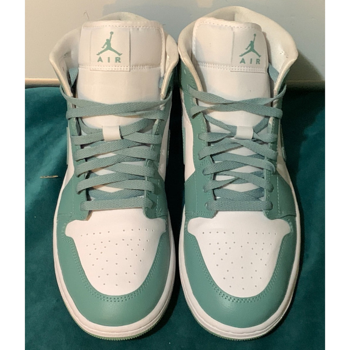 Nike Air Jordan 1 Mid White Cannon BQ6472-138 Women's Size 11.5