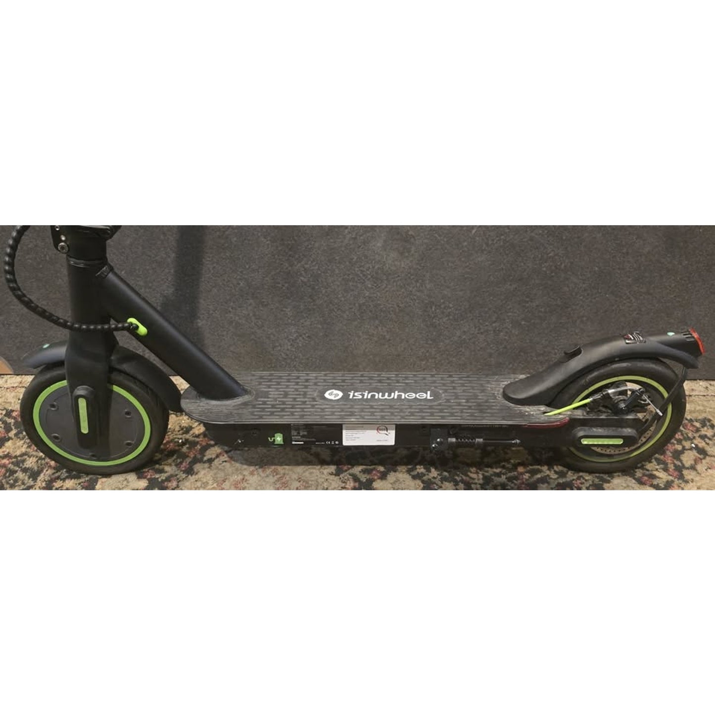 Ishinwheel S9 Pro Electric Scooter / 350W Motor / 20Mi Range / 20MPH /