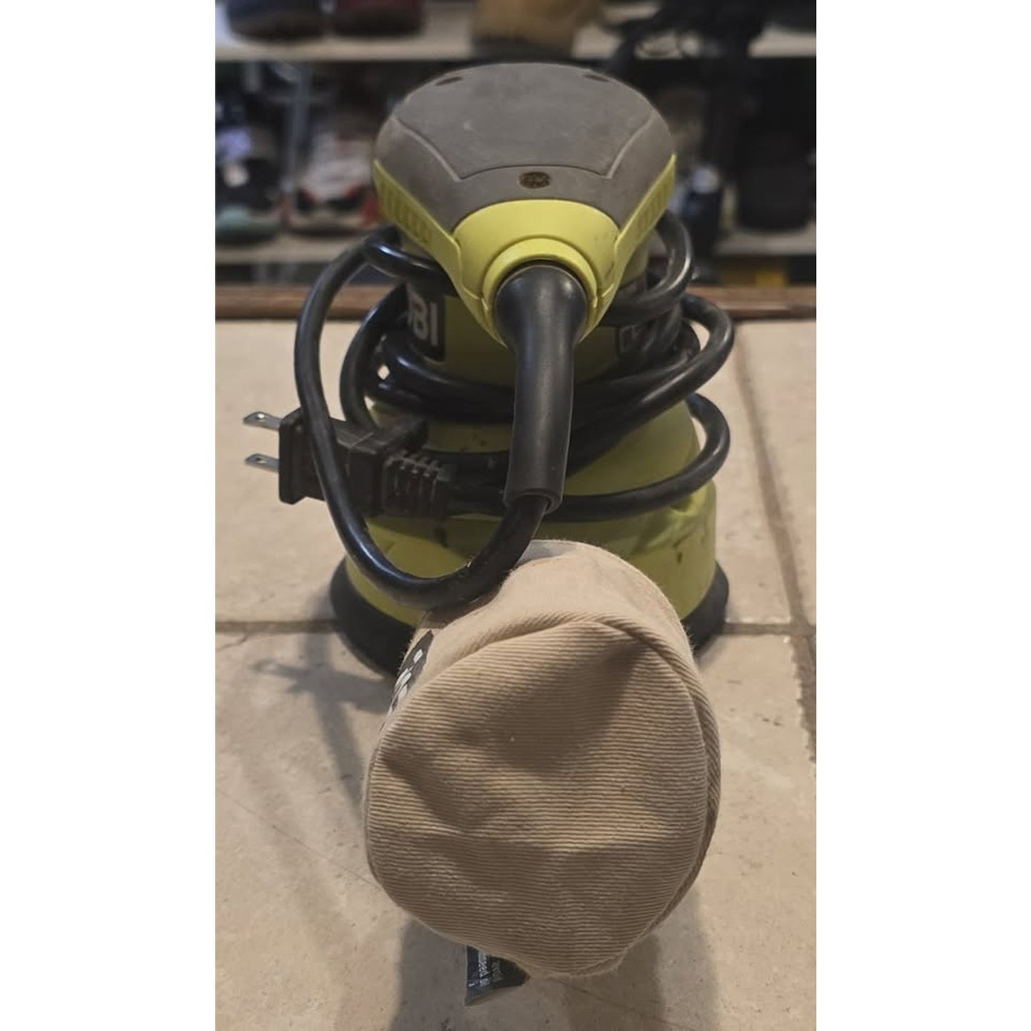 Ryobi 2.6A 5" Corded Random Orbital Sander / RS290G /