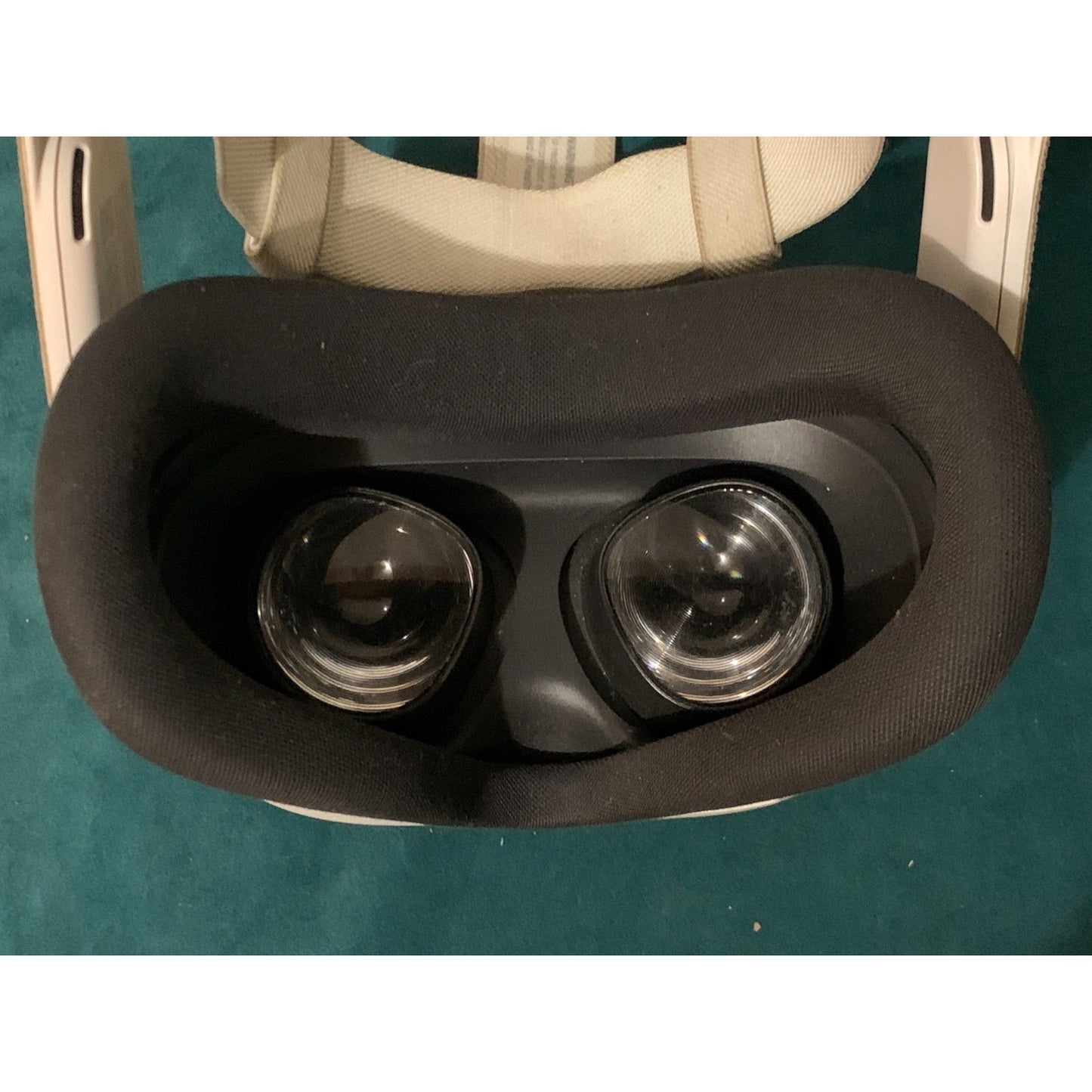 Meta Quest 3S 128GB Standalone All-in-One VR Headset