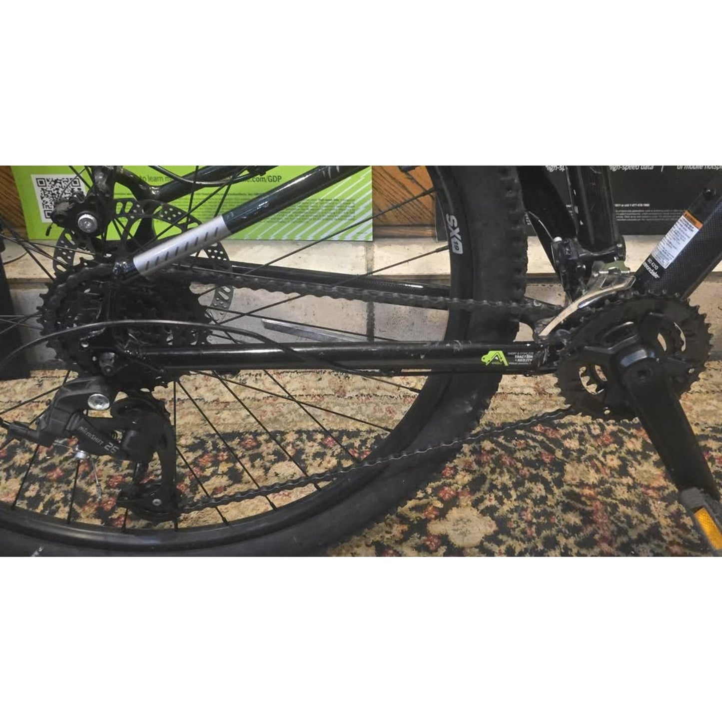 Cannondale Trail 8 Mountain Bike / 13" Frame / 27.5" Wheel / 14-Speed /