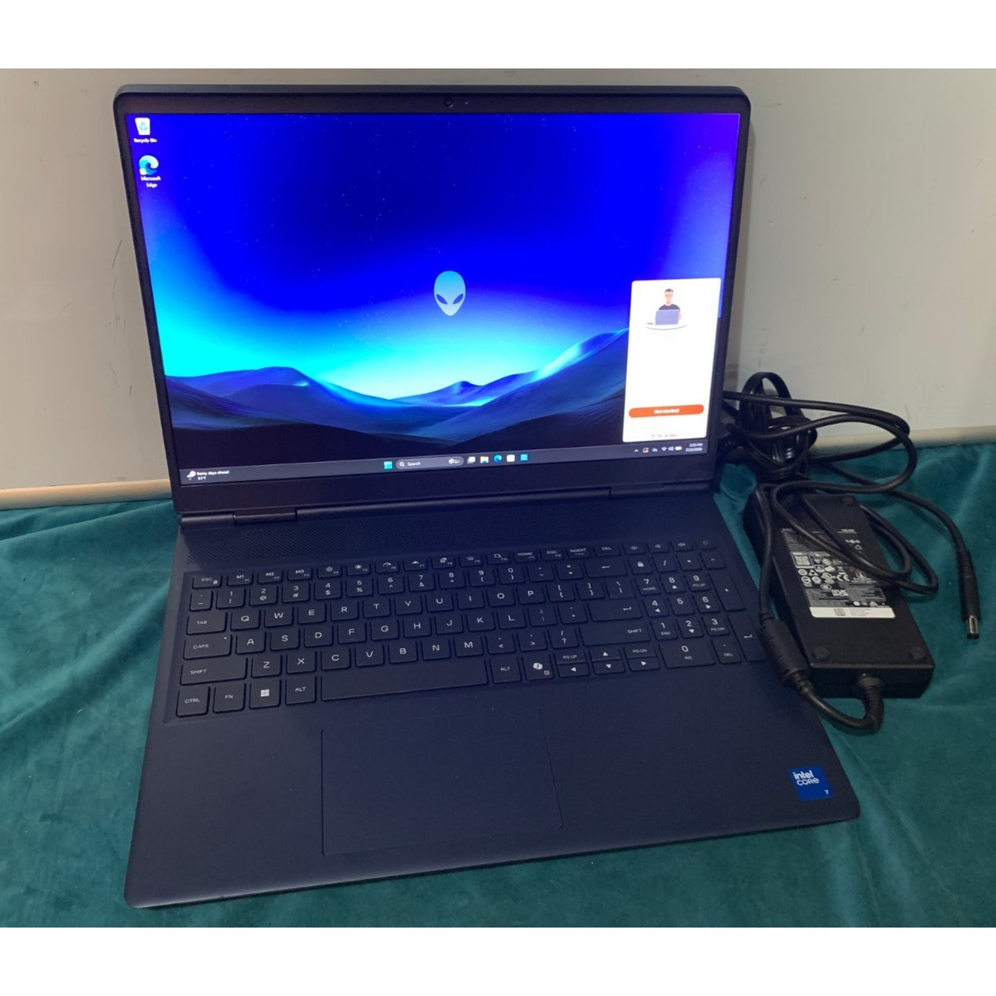 Alienware 16 Aurora AC16250 16" Core 7 240H 16GB RAM 1TB SSD RTX 5050