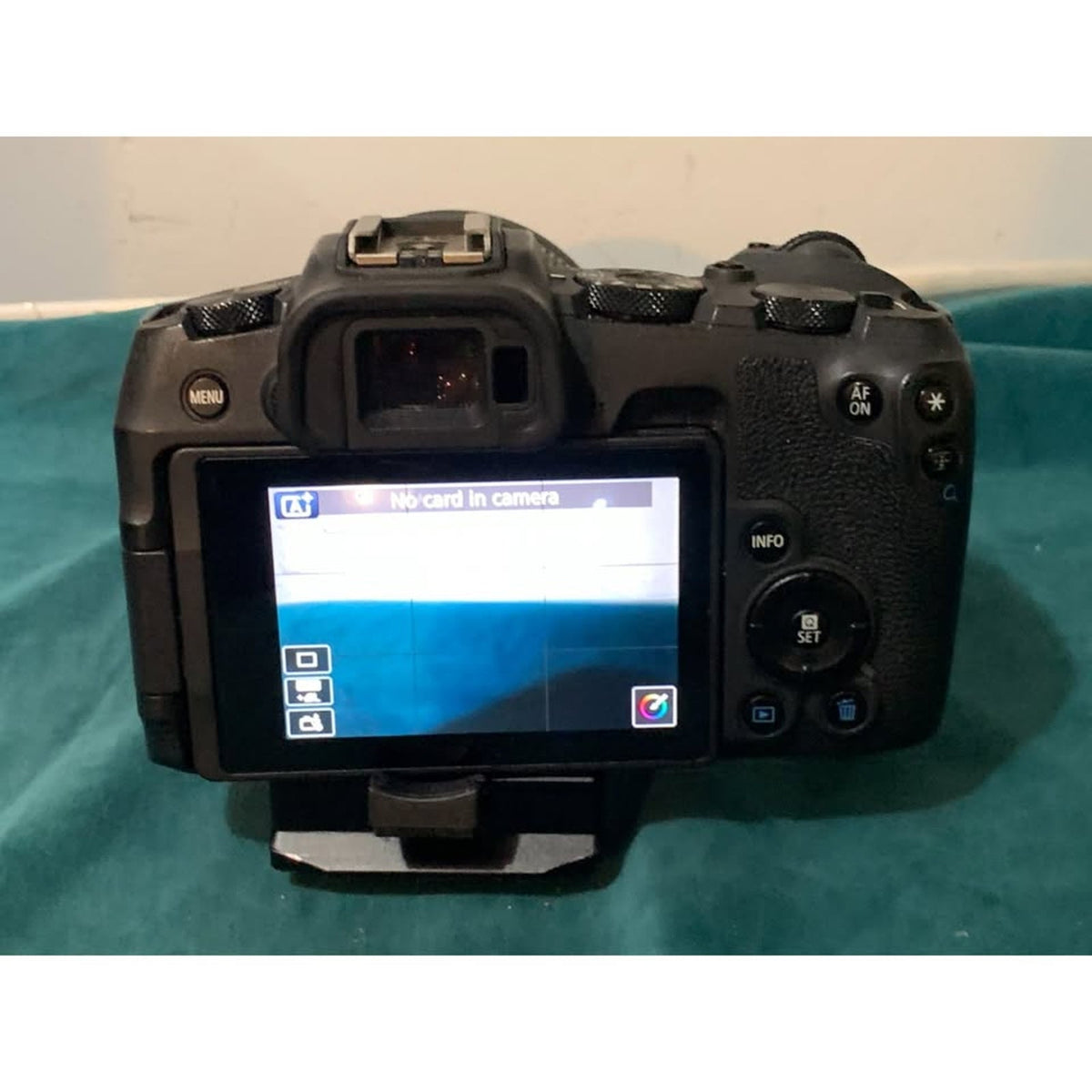 Canon EOS RP 26.2MP Mirrorless w/ RF 24-105mm IS STM Lenses