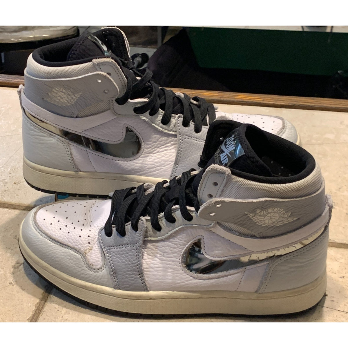 Air Jordan 1 Zoom CMFT 2 Metallic Silver Sneakers Size 10 FJ4652-100(NO SOLES)