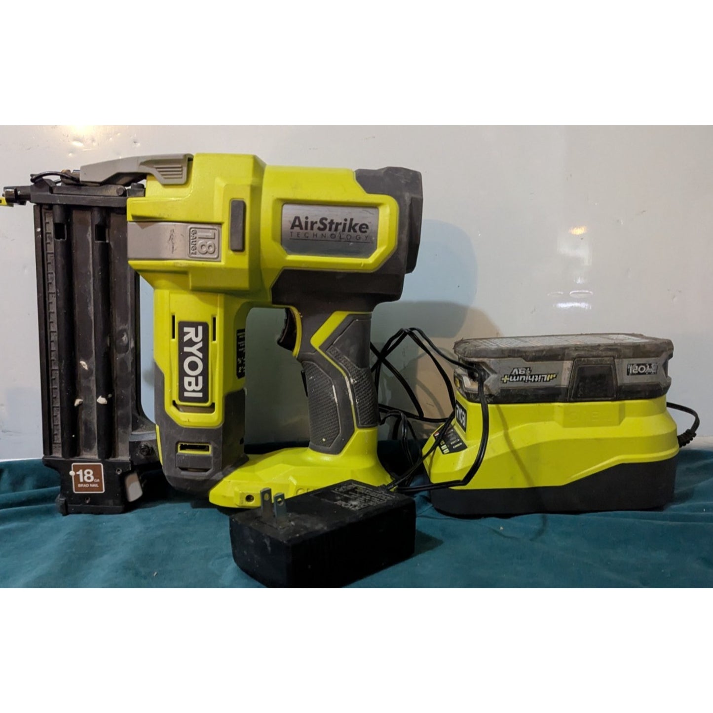 Ryobi P361 18V 18Gauge Cordless AirStrike Narrow Crown Stapler W/ Batt & charger