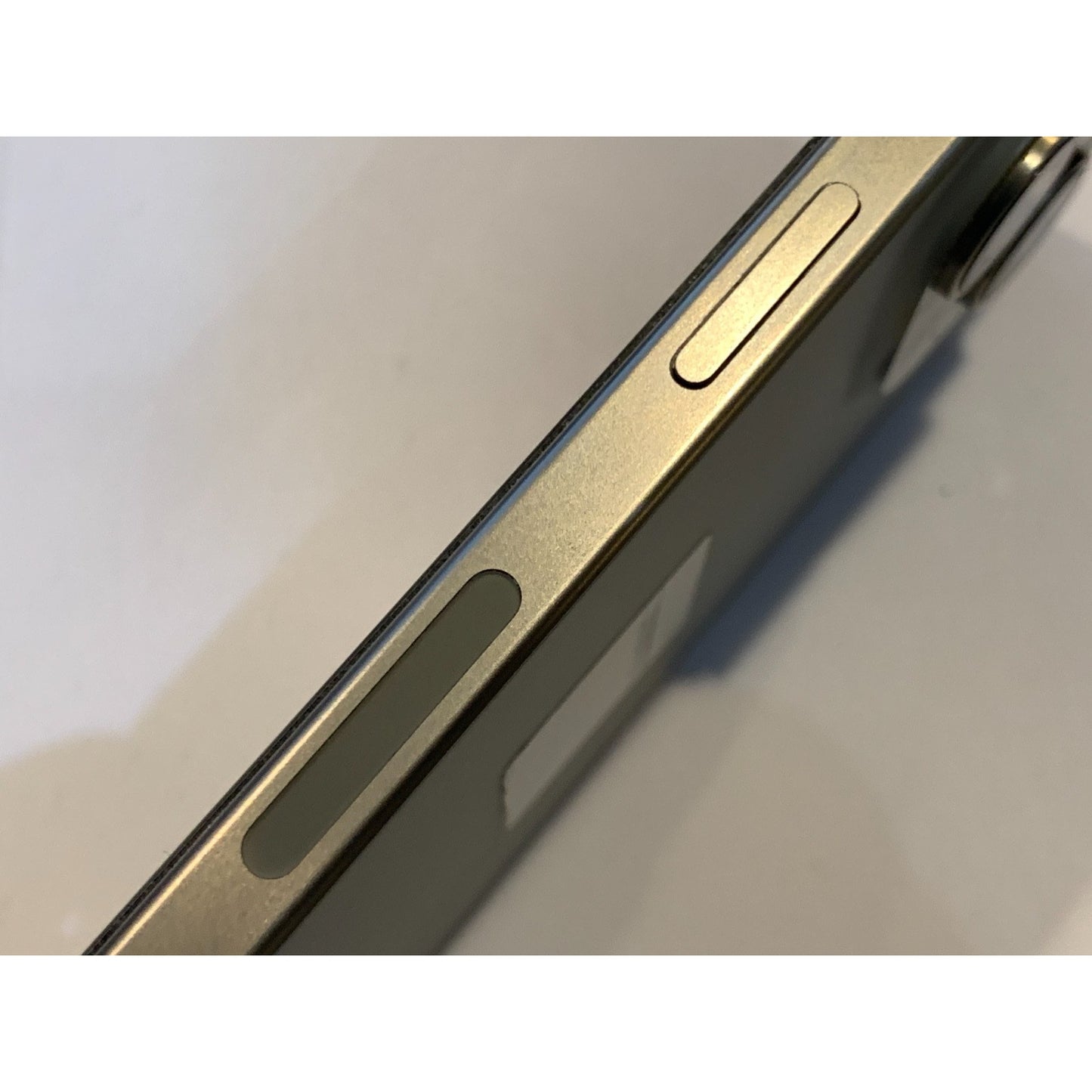 T-Mobile Apple iPhone 15 Pro 128GB Natural Titanium MTQP3LL/A