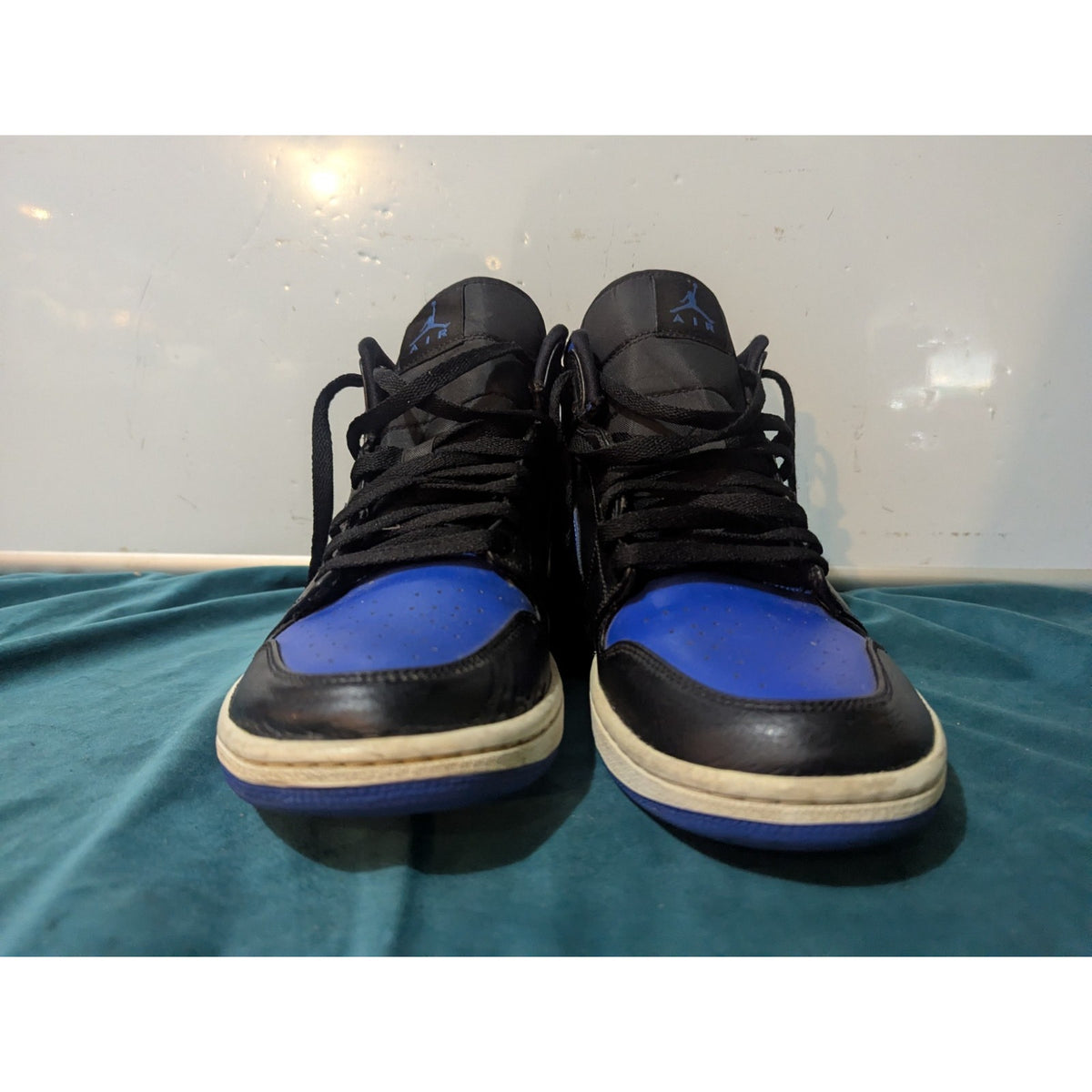 Nike Air Jordan 1 Mid Royal (2020) 554724-068 (10 Men's)