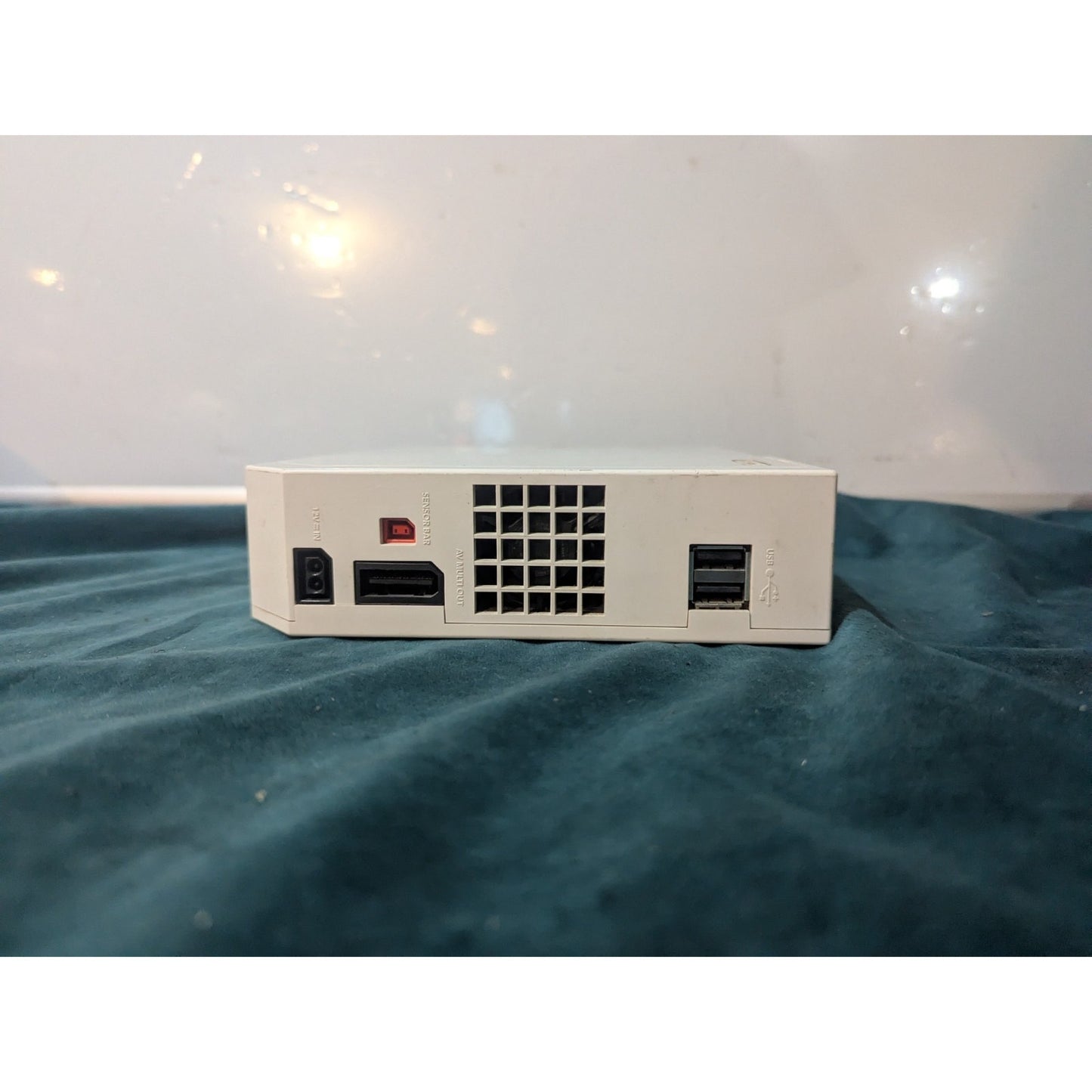 Nintendo Wii Model RVL-001 Console Bundle
