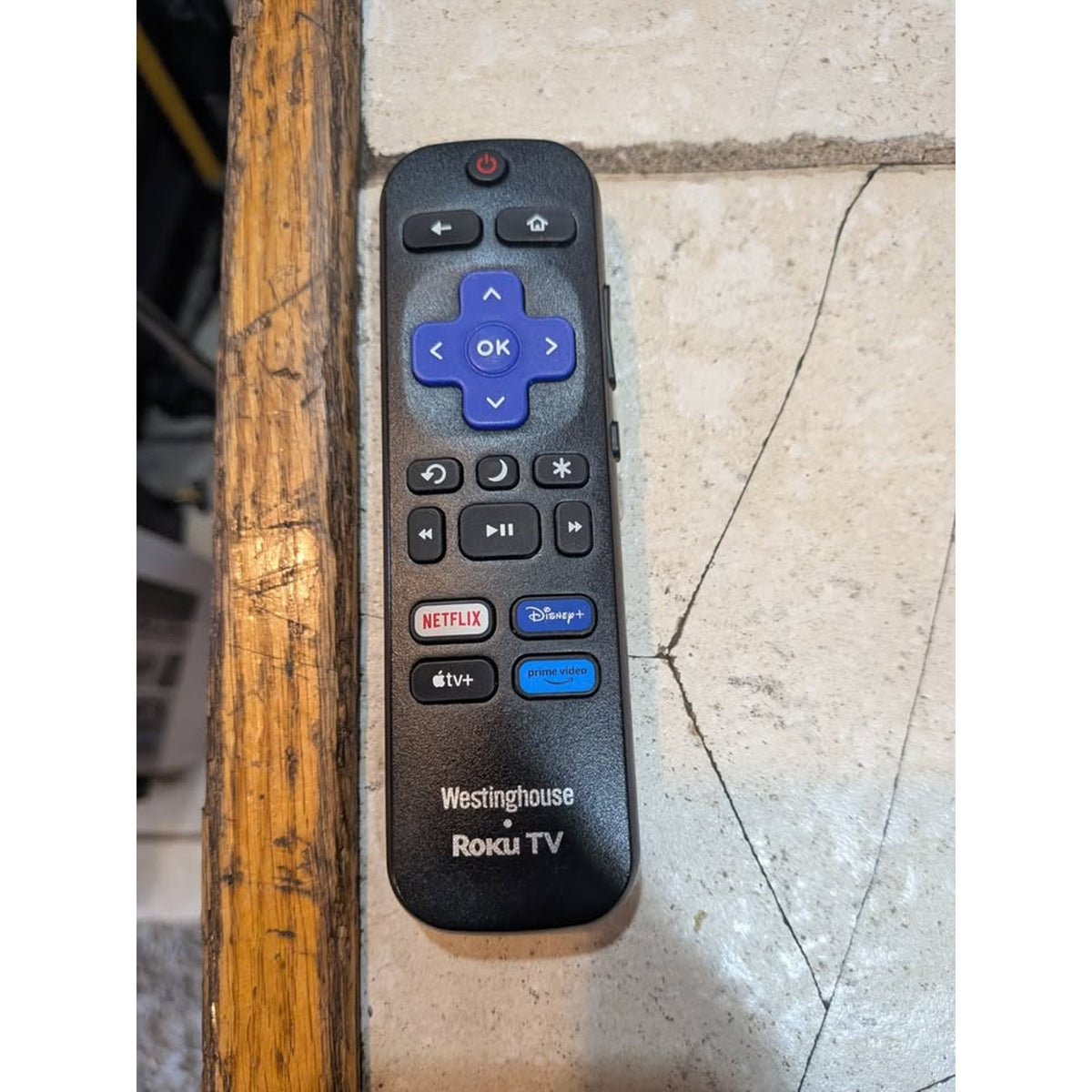 Westinghouse 32" HD Smart Roku TV / WR32HT2212
